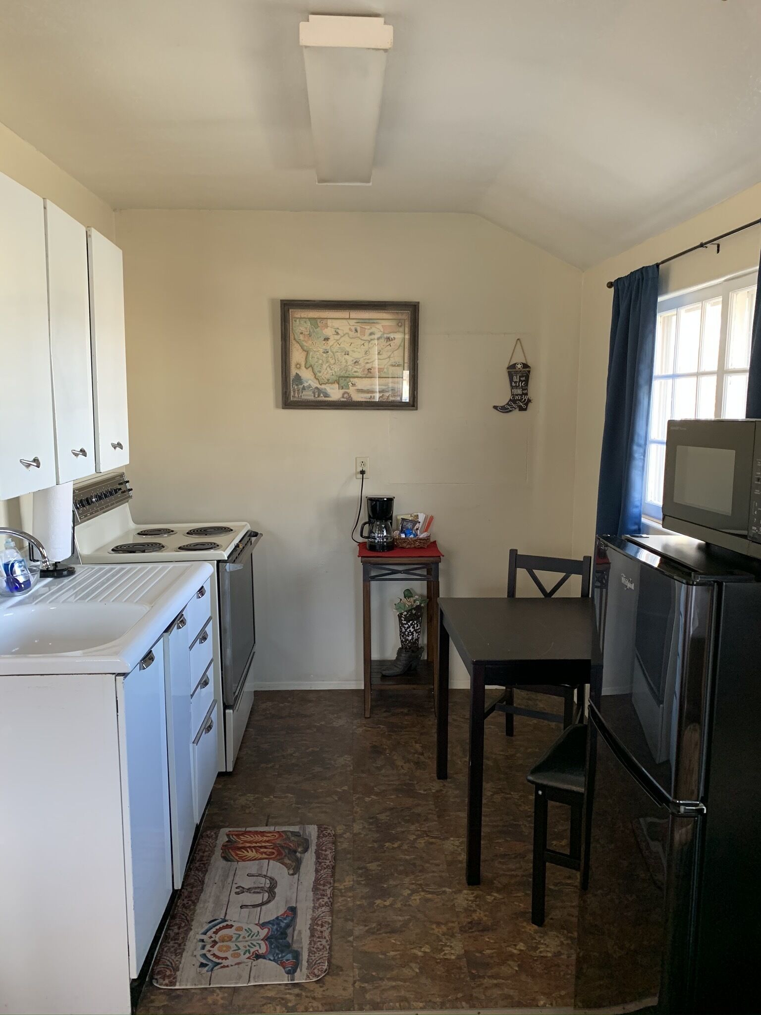 Lamplighter Motel