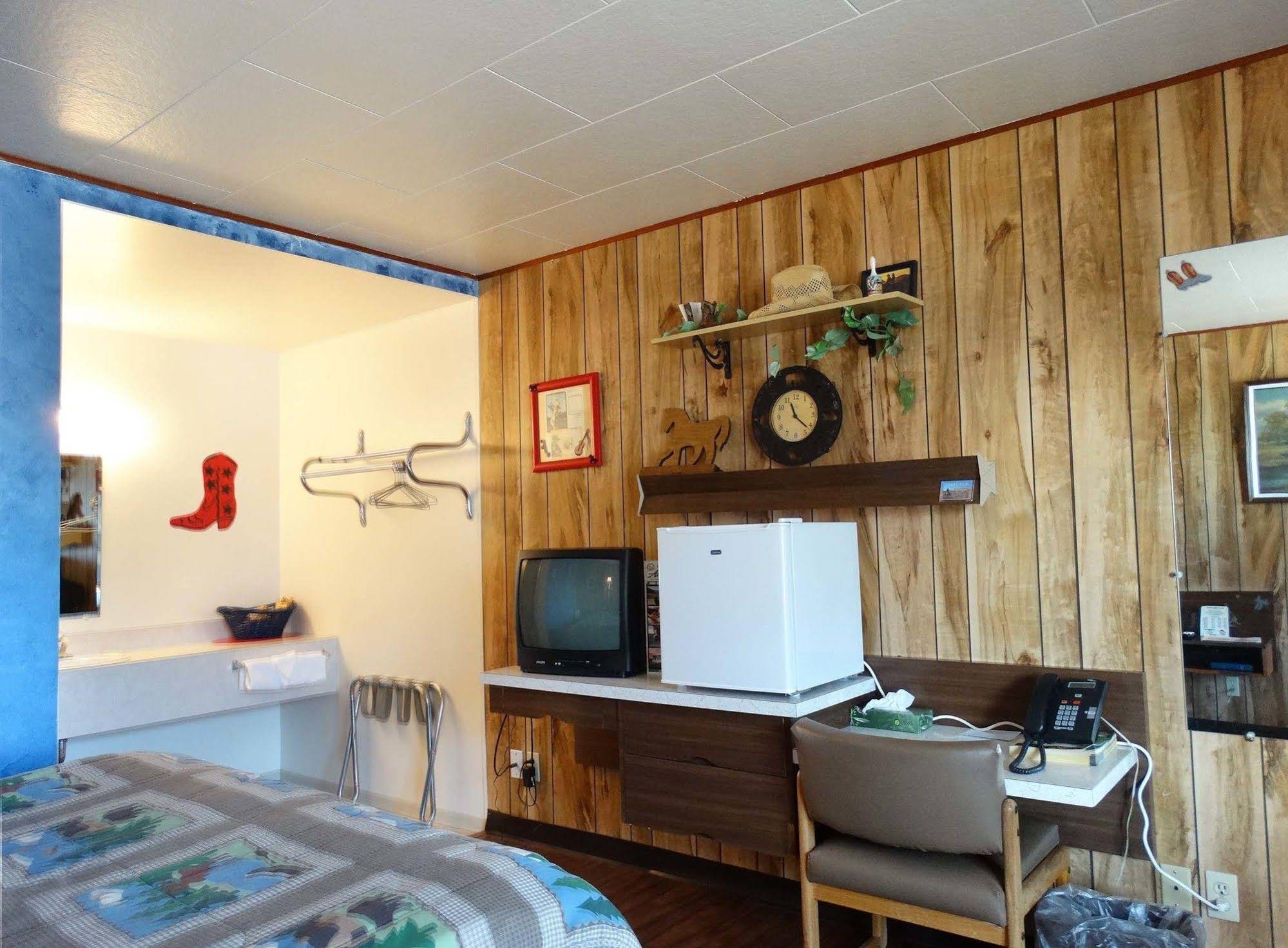 Blue and White Motel