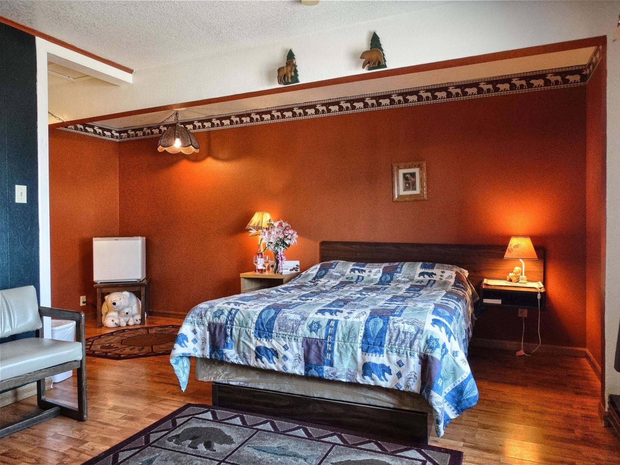 Blue and White Motel