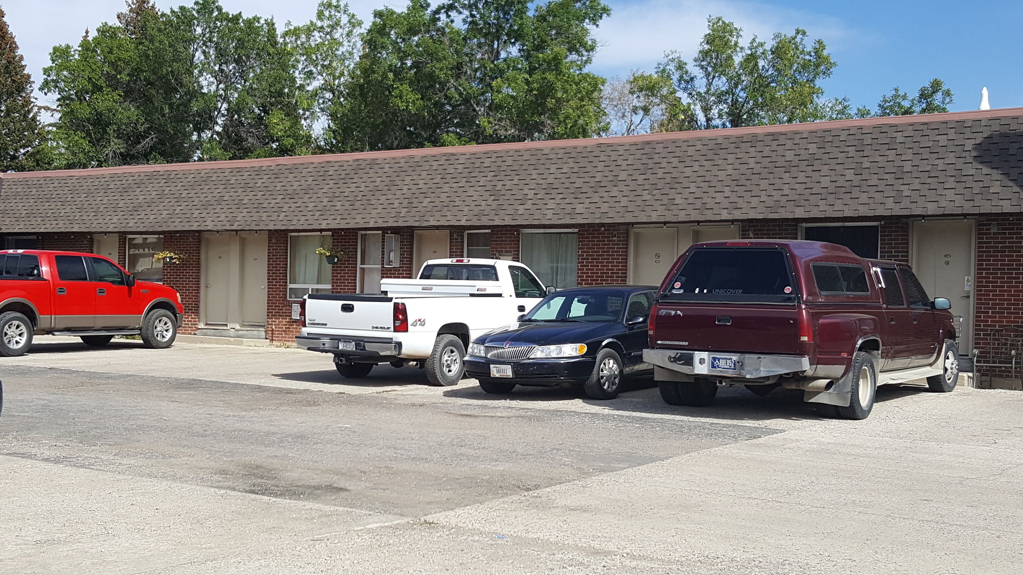 Trails End Motel
