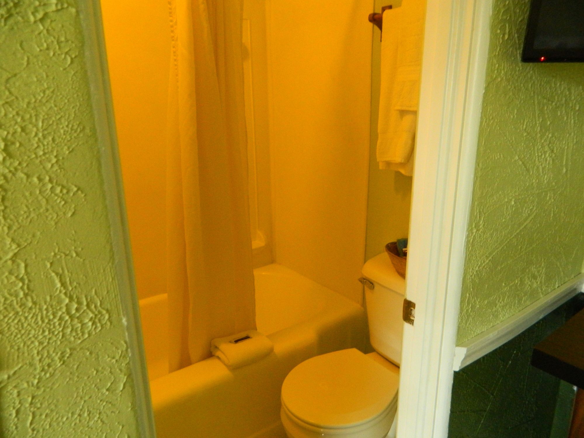 Country Motor Inn