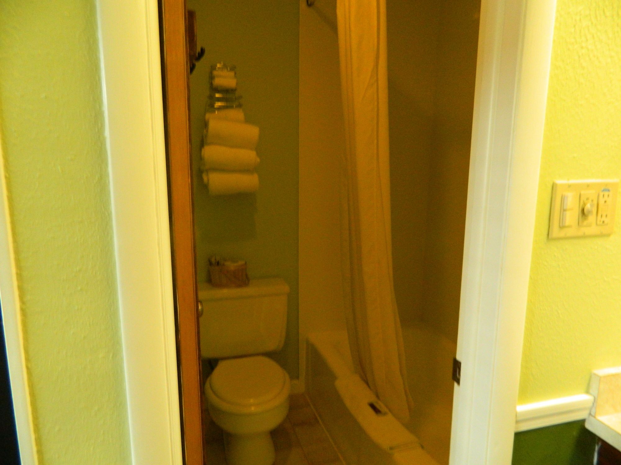 Country Motor Inn