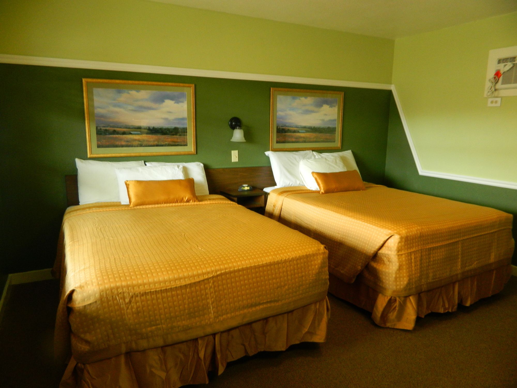 Country Motor Inn