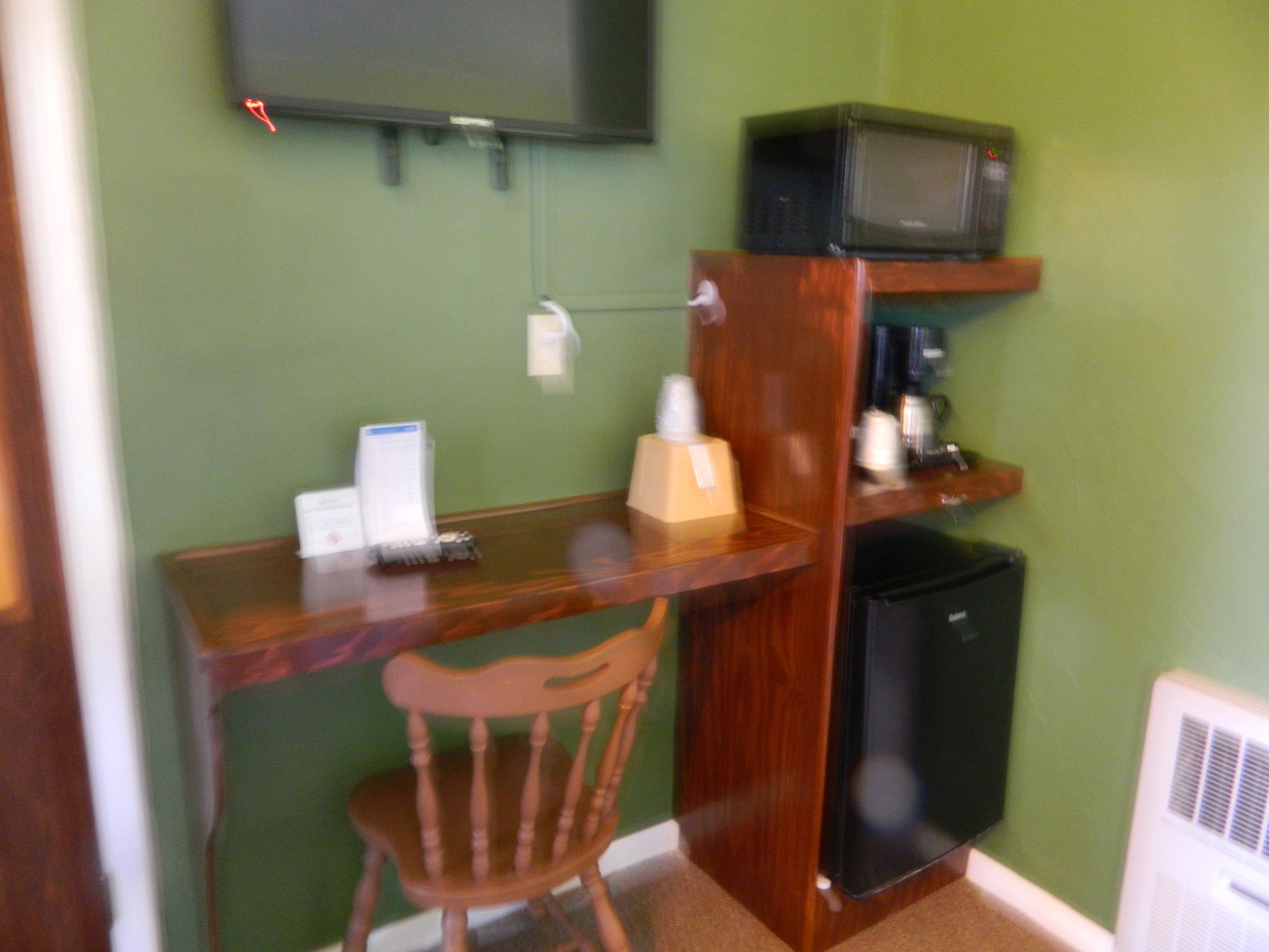 Country Motor Inn