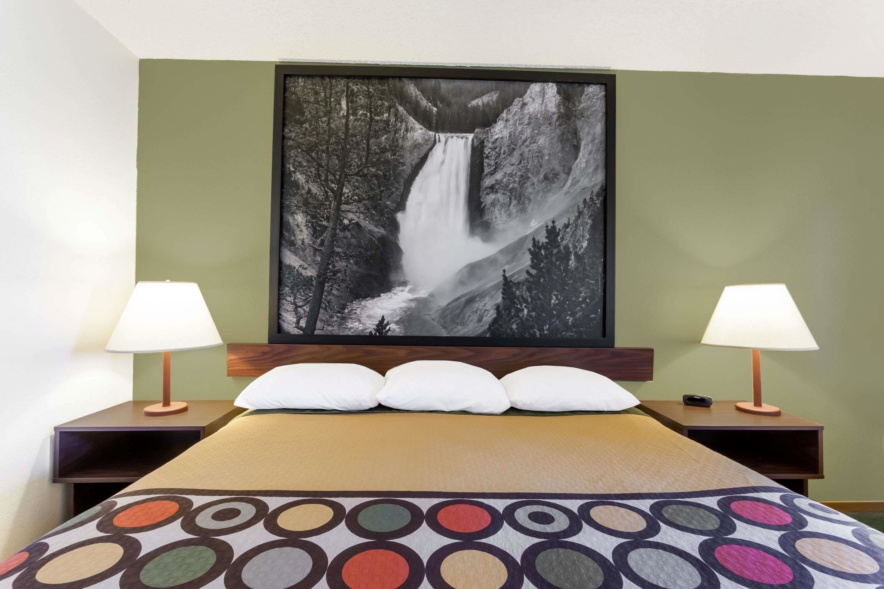 Super 8 by Wyndham Livingston Yellowstone