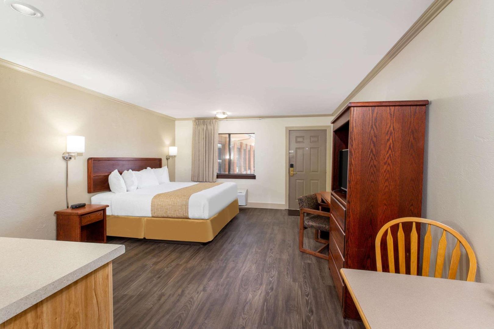 Travelodge by Wyndham Livingston Yellowstone