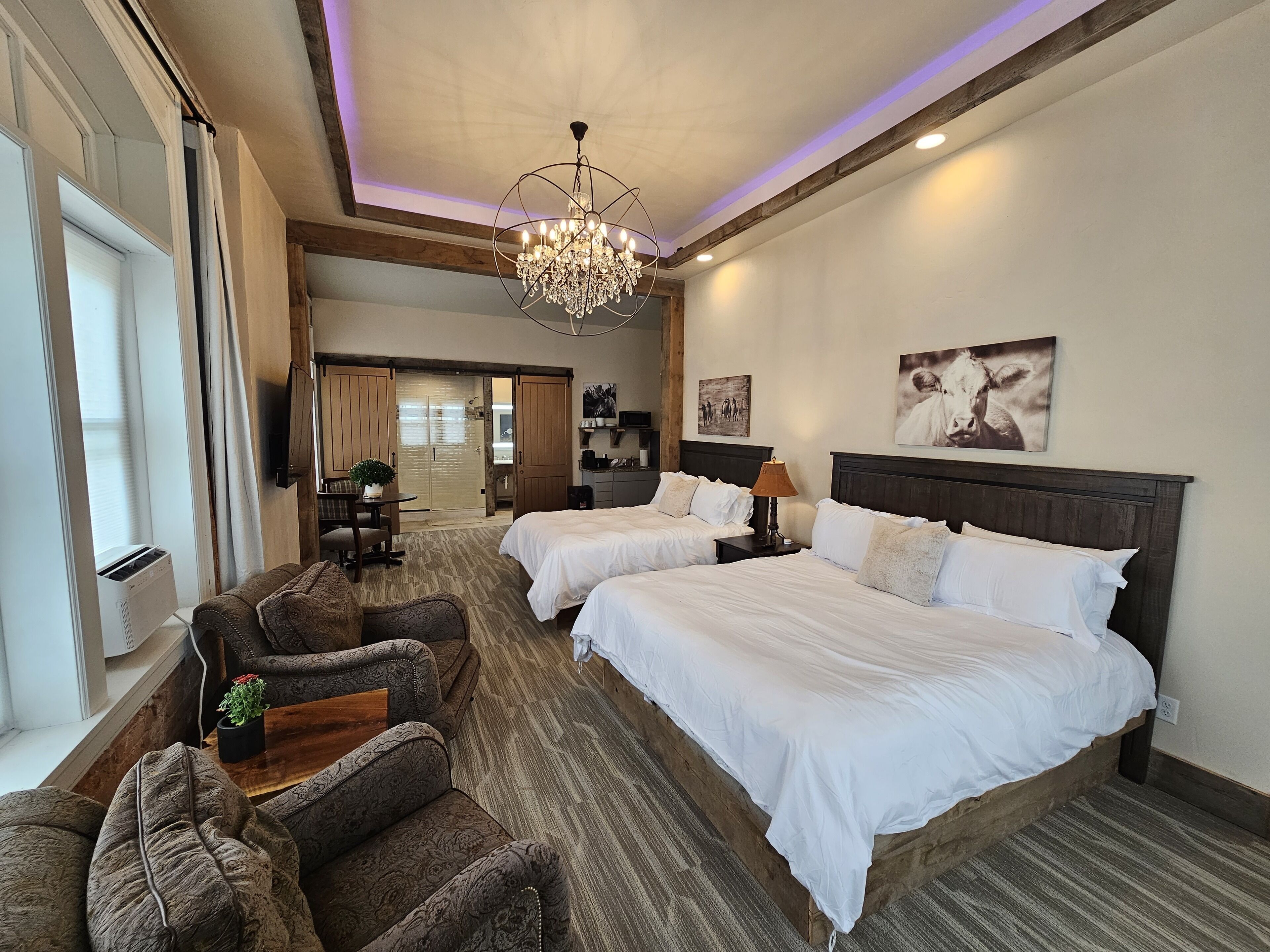 Eaglescape Suites and Event Center
