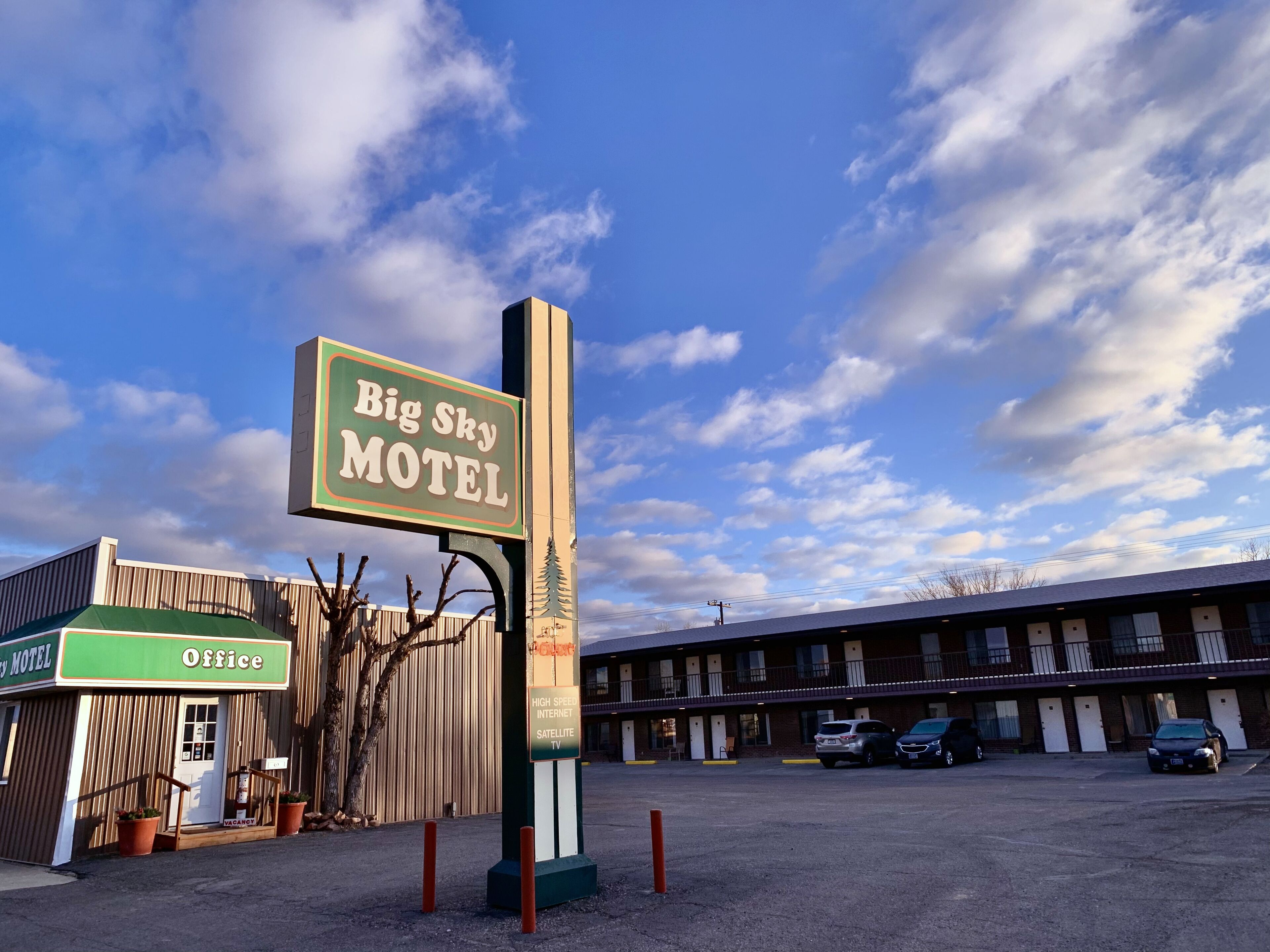 Big Sky Motel