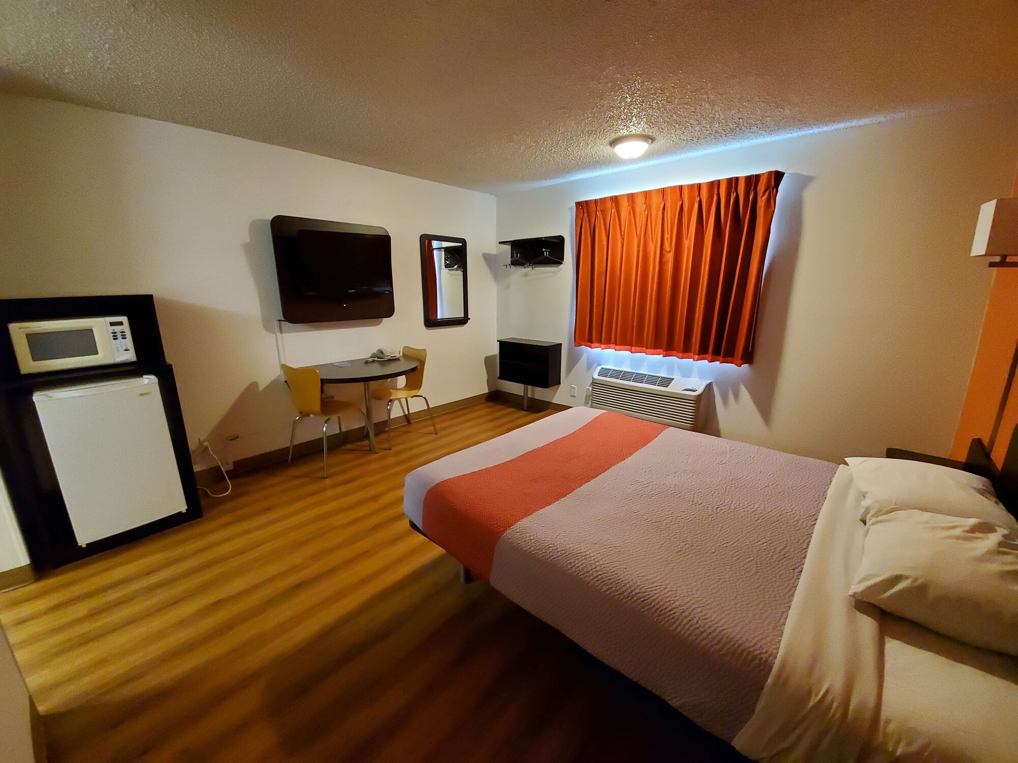 OYO Hotel Shelby MT Hwy 2 & I-15