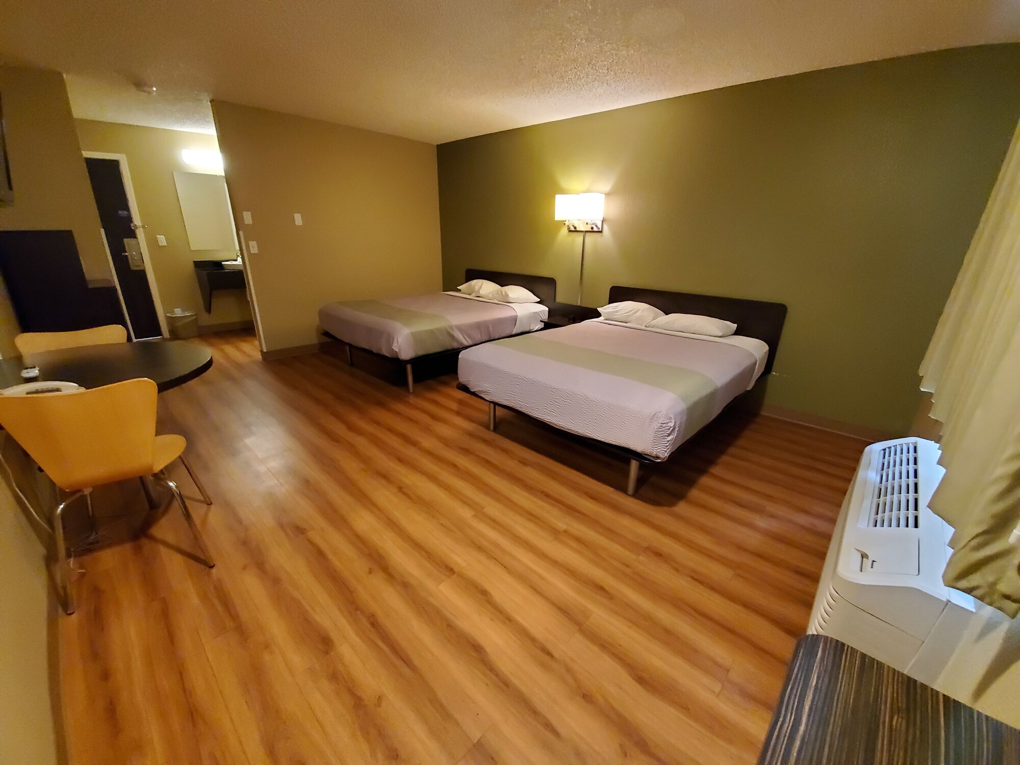 OYO Hotel Shelby MT Hwy 2 & I-15