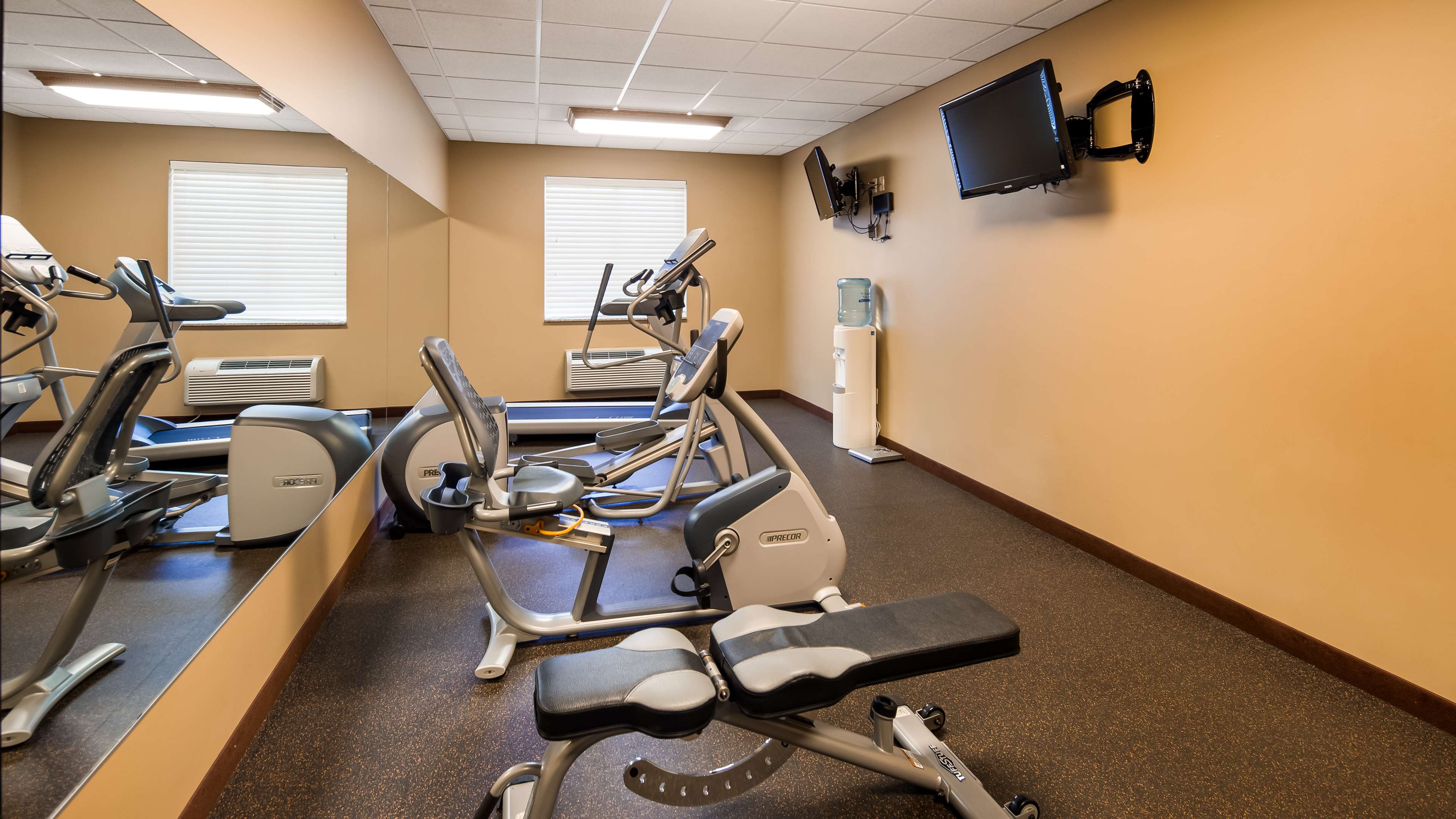 Best Western Golden Prairie Inn & Suites
