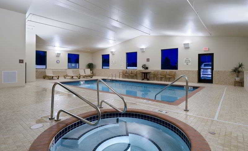 Best Western Golden Prairie Inn & Suites