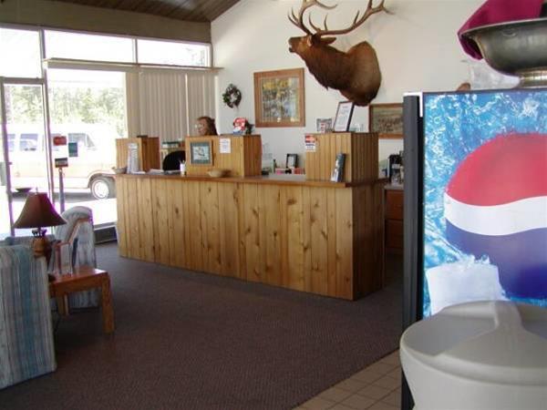 Dude/Roundup Motel