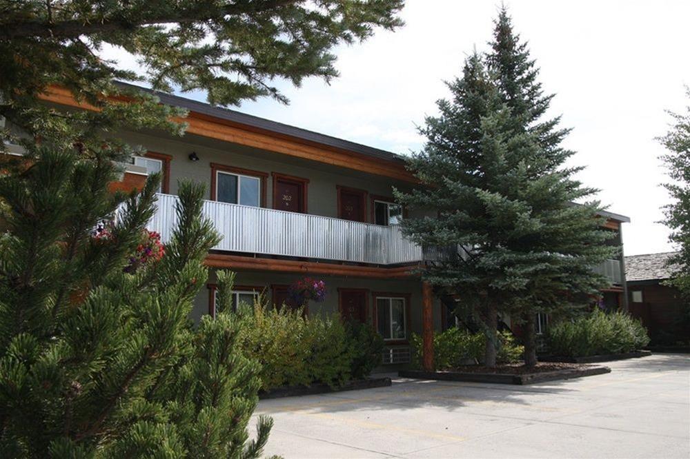 Moose Creek Inn