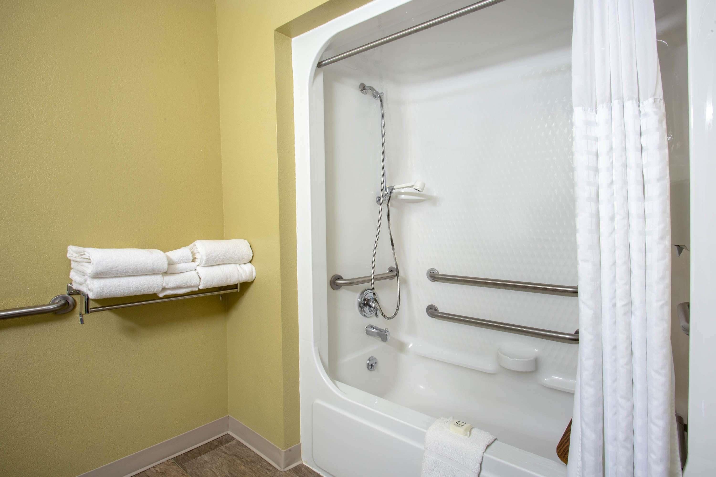 Travelodge by Wyndham Gardiner Yellowstone Park North