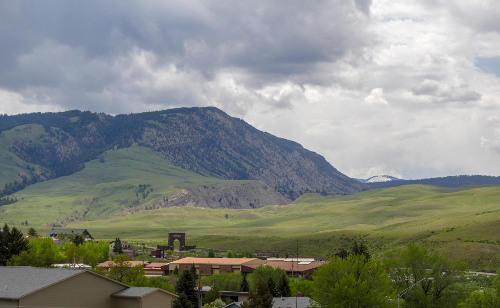 Travelodge by Wyndham Gardiner Yellowstone Park North