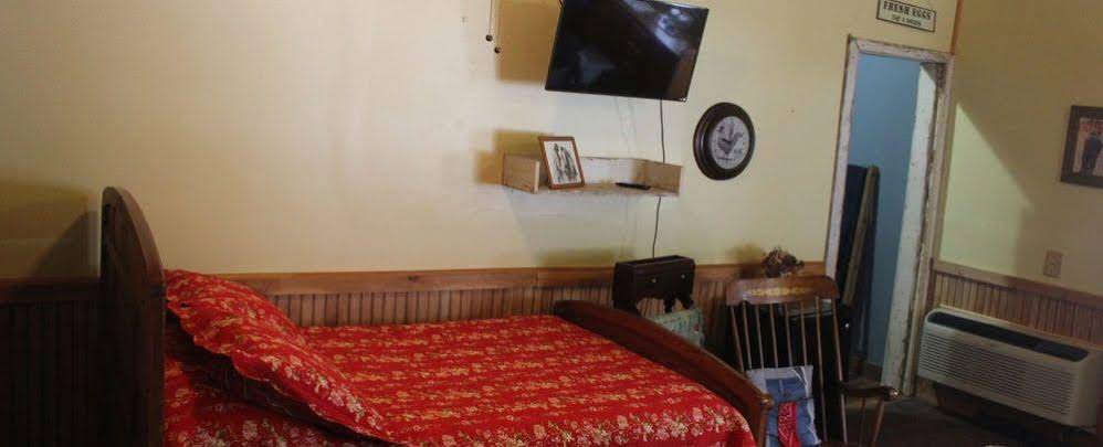 Whispering Pines Bed & Breakfast