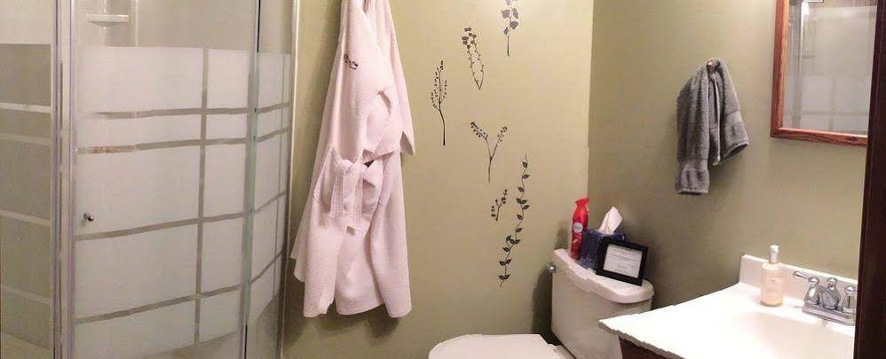 Whispering Pines Bed & Breakfast