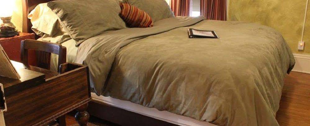 Whispering Pines Bed & Breakfast