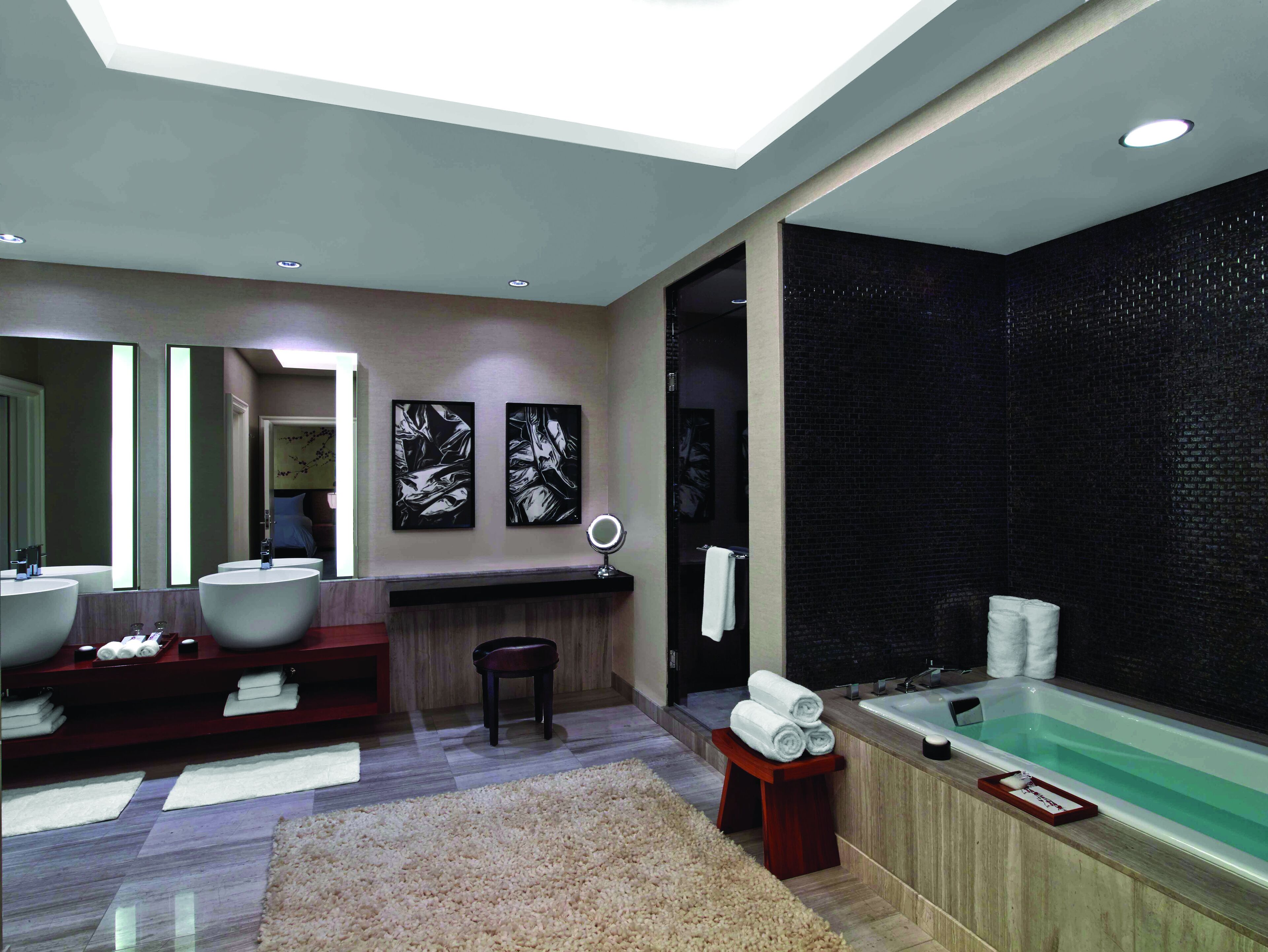 Caesars Palace by Suiteness