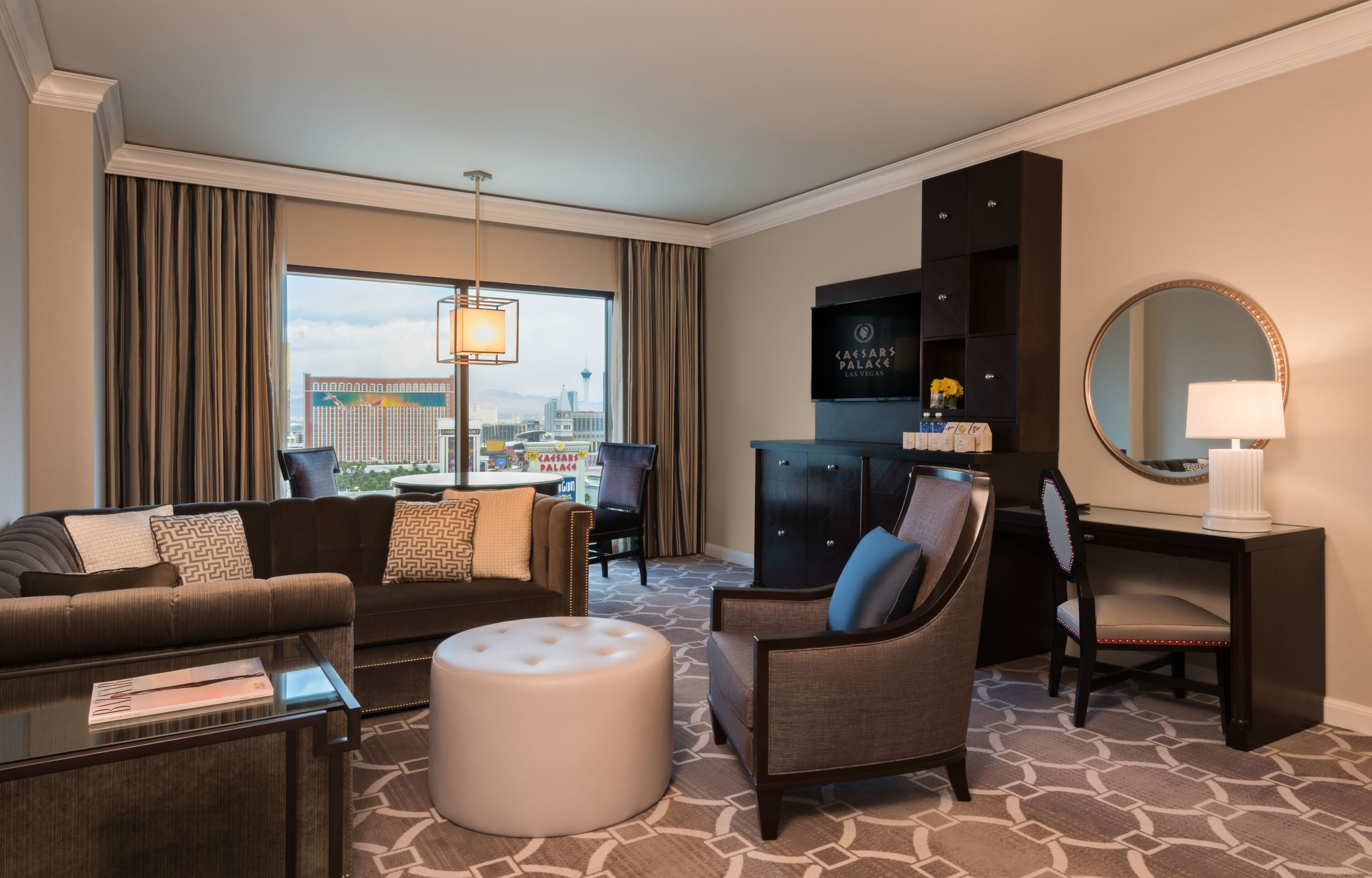 Caesars Palace by Suiteness