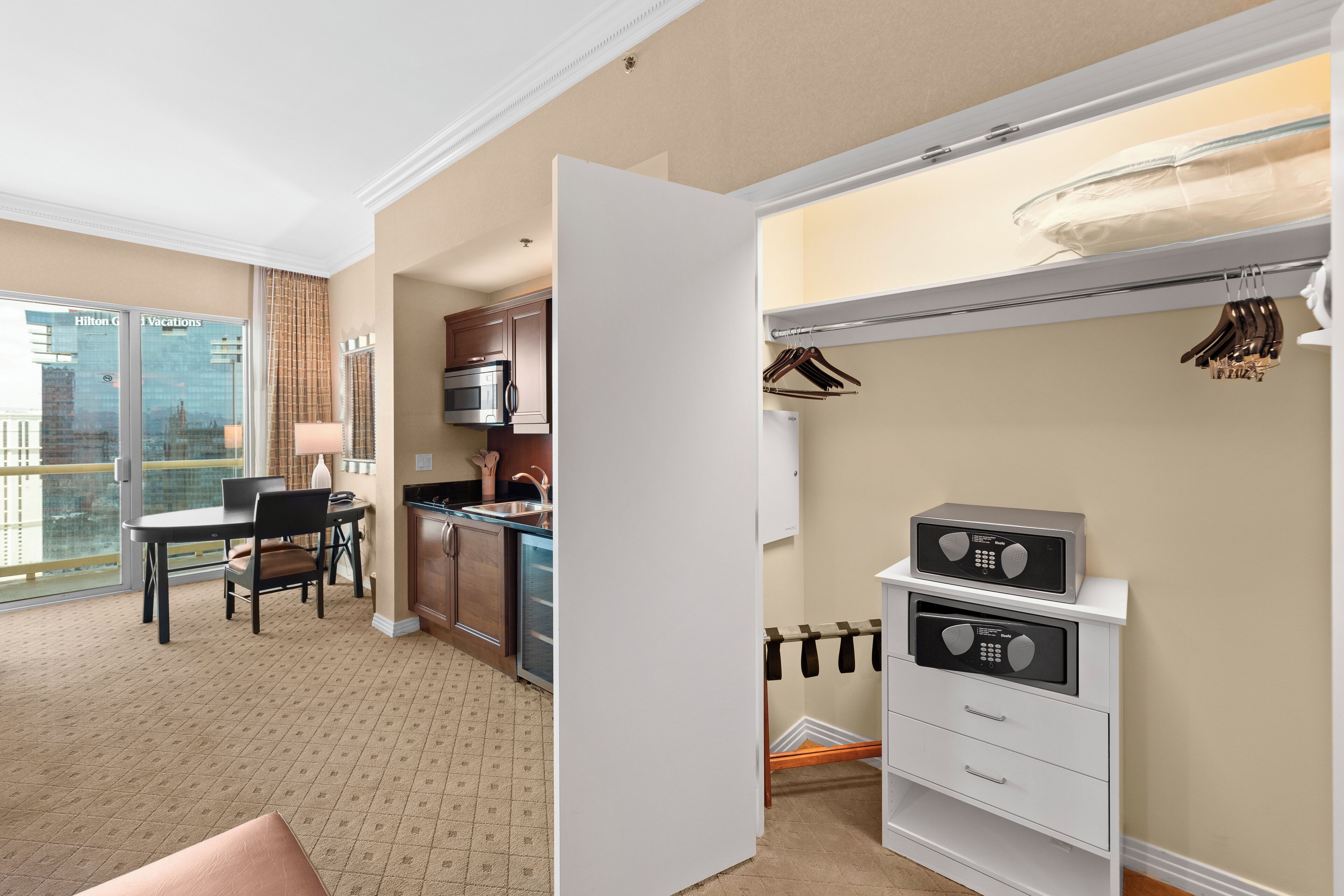 Lucky Gem Penthouse Suites at Signature