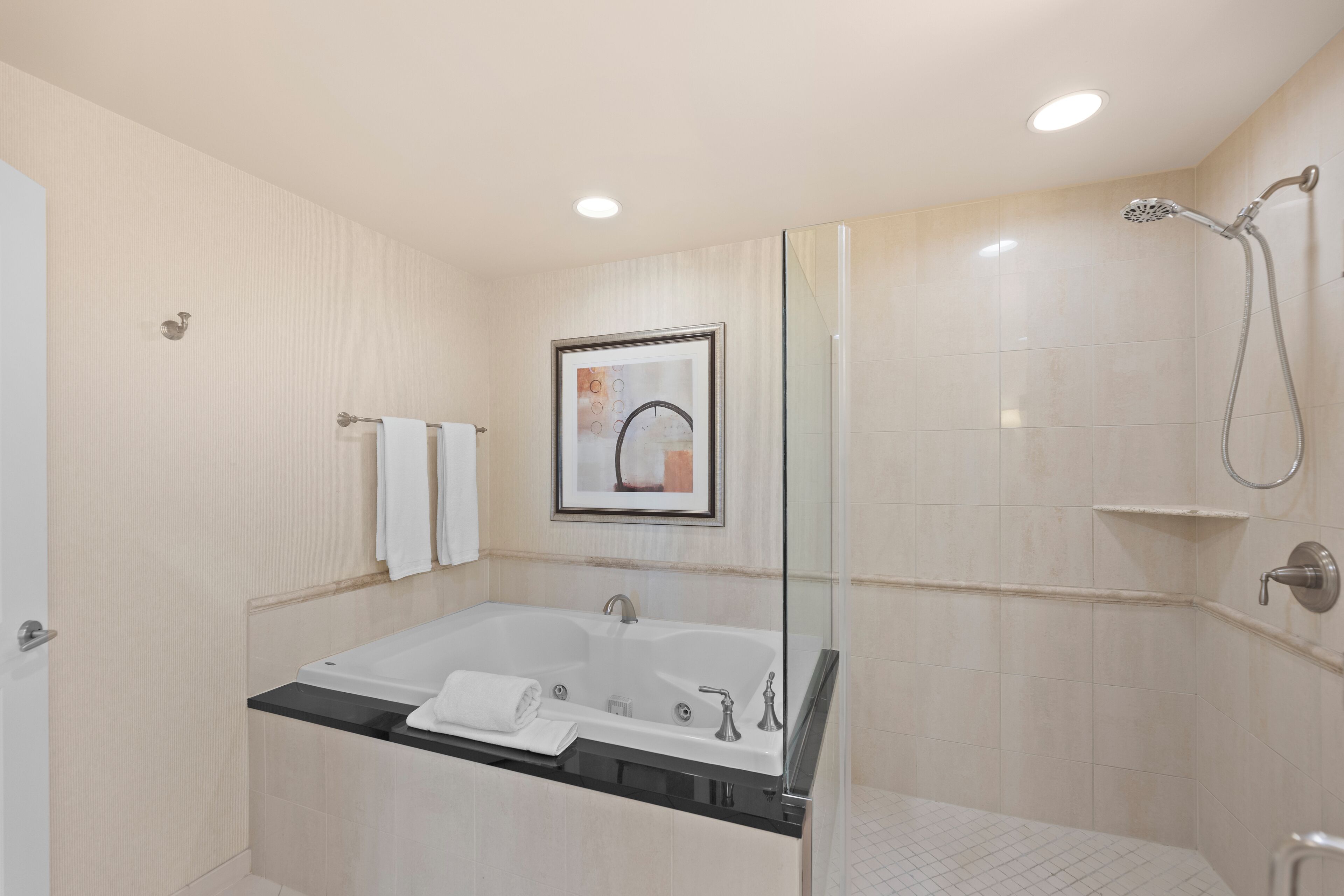 Lucky Gem Penthouse Suites at Signature