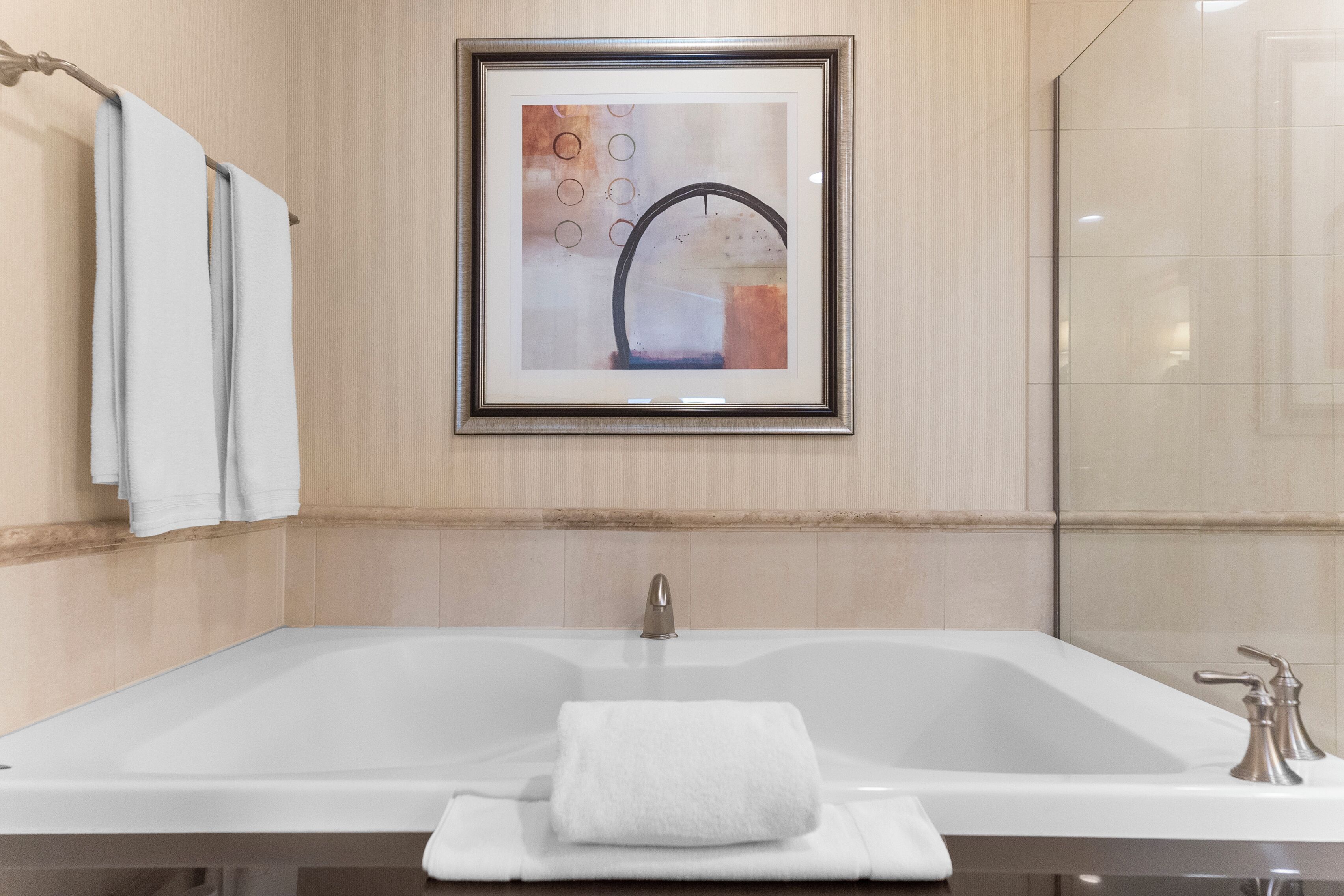 Lucky Gem Penthouse Suites at Signature