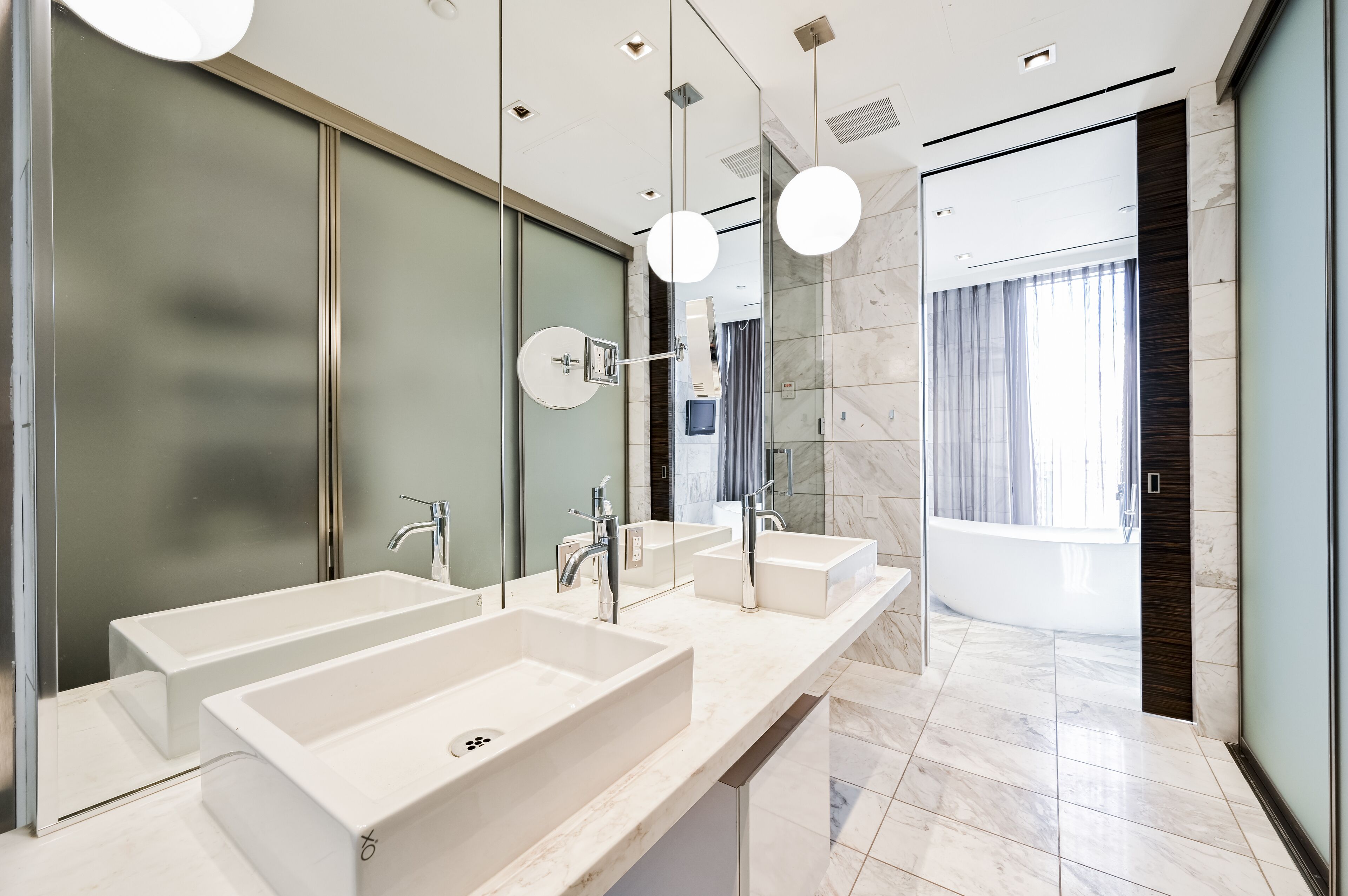 Palms Place by Strip View Suites