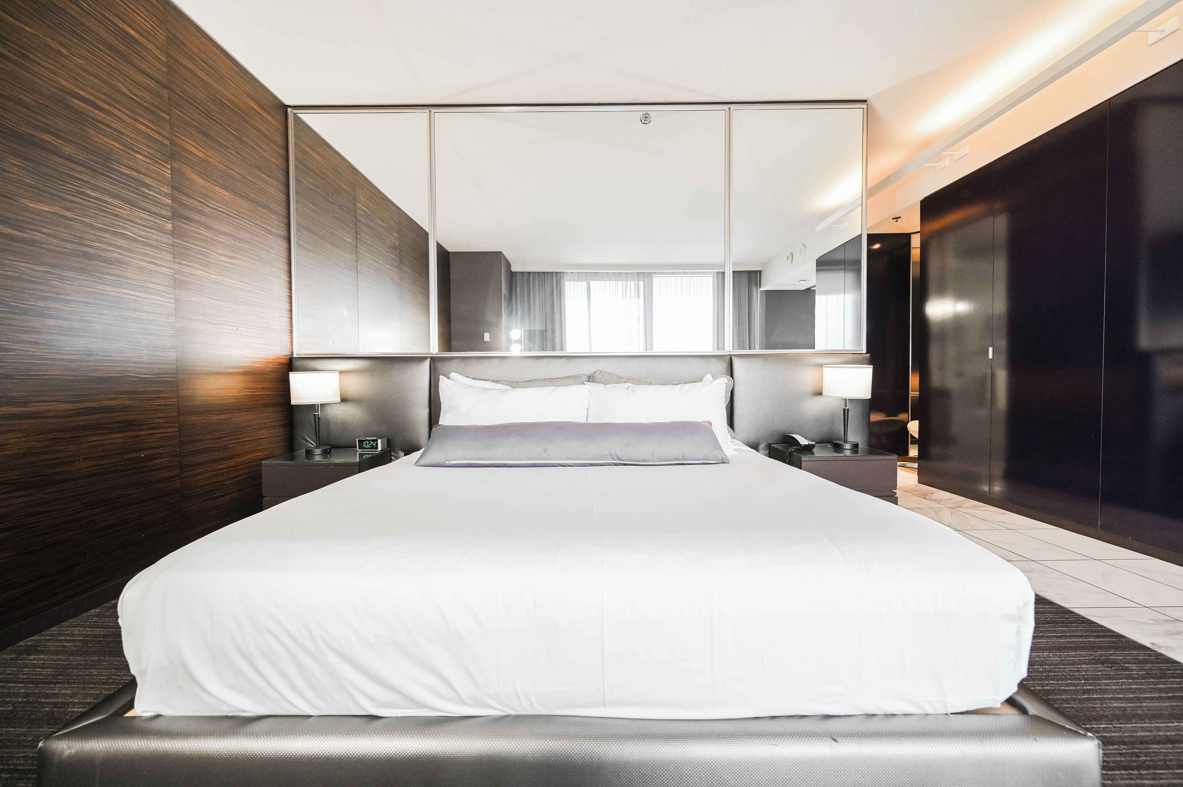 Palms Place by Strip View Suites