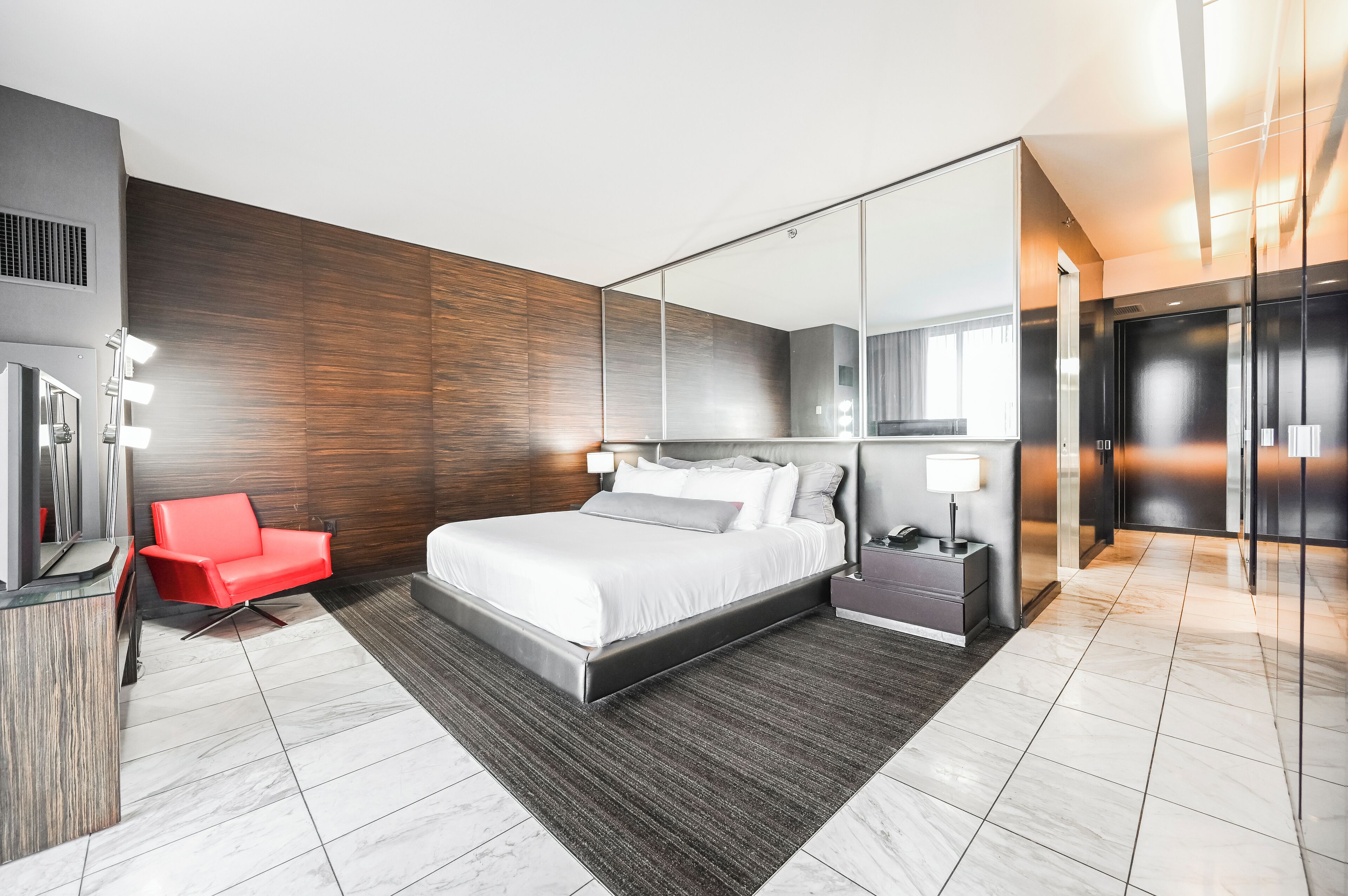 Palms Place by Strip View Suites