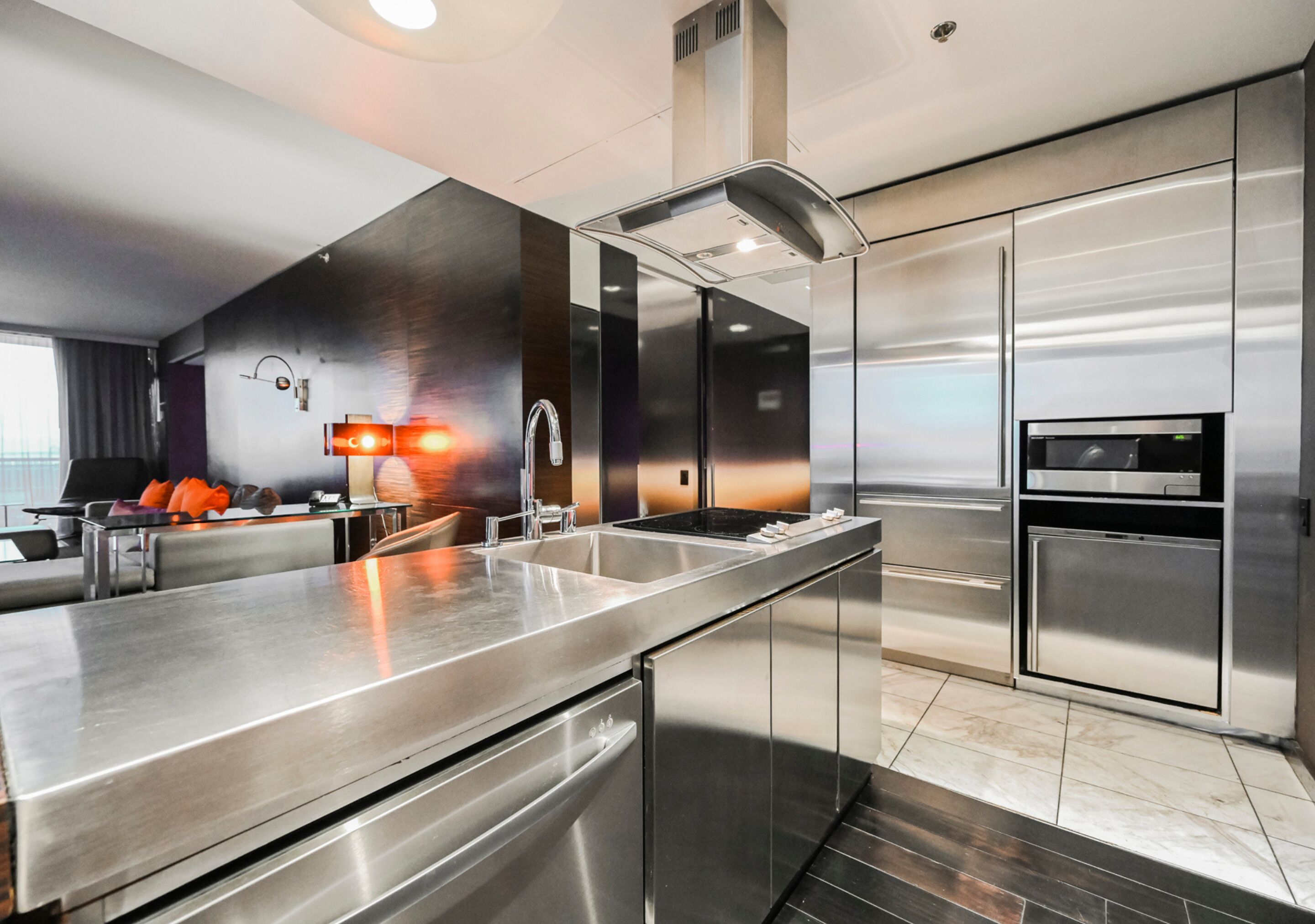 Palms Place by Strip View Suites