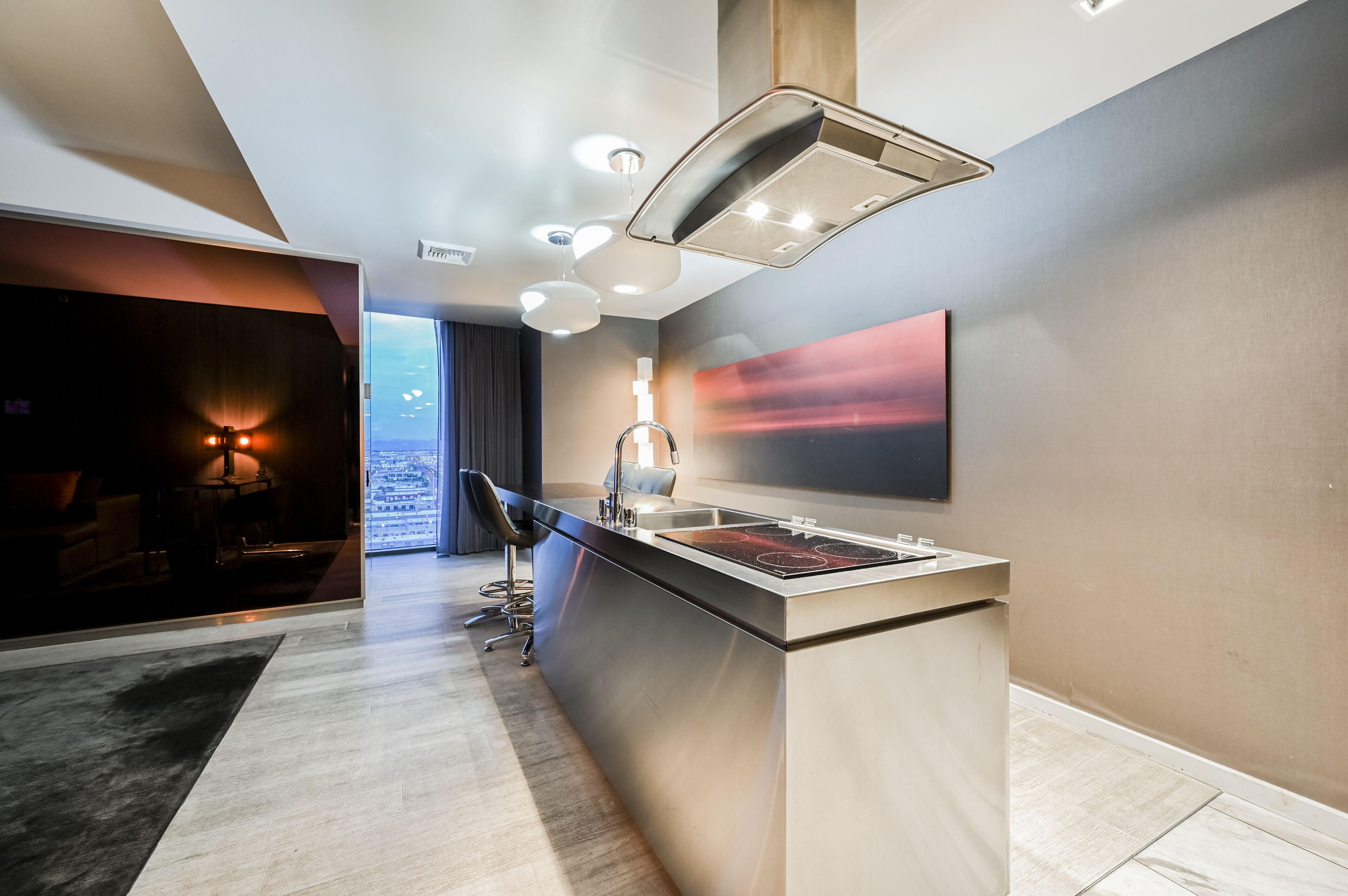 Palms Place by Strip View Suites