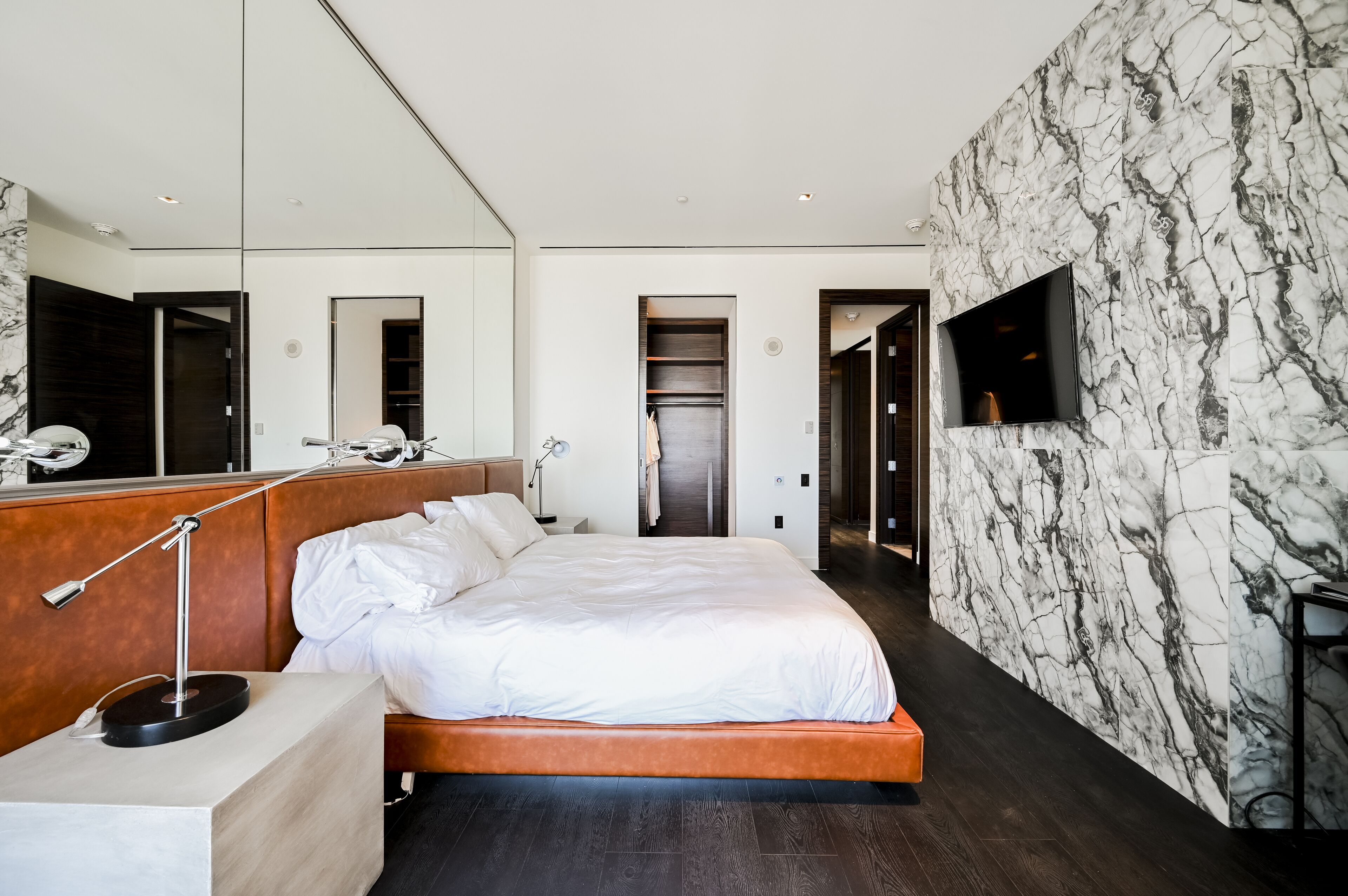 Palms Place by Strip View Suites