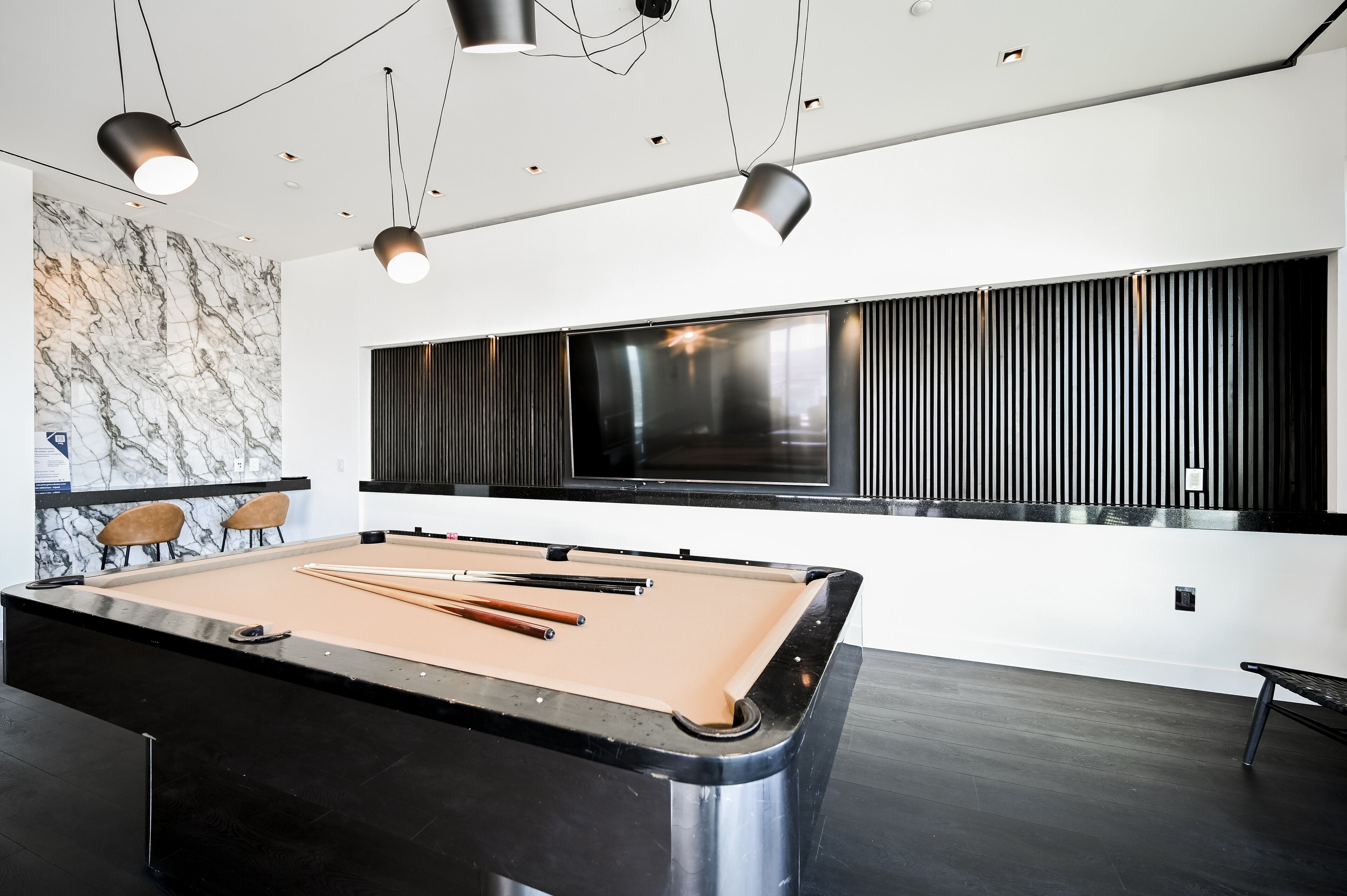 Palms Place by Strip View Suites