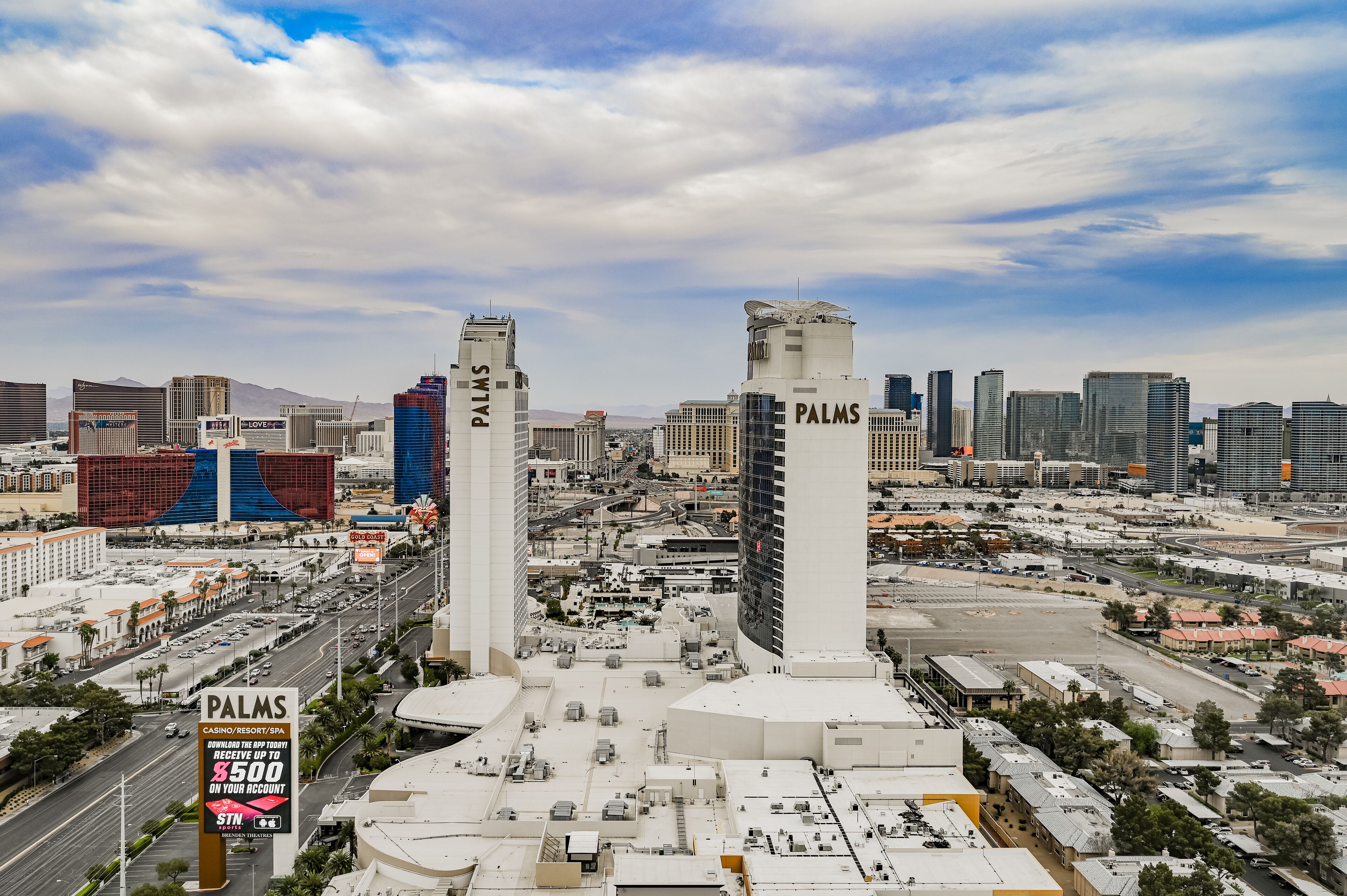 Palms Place by Strip View Suites