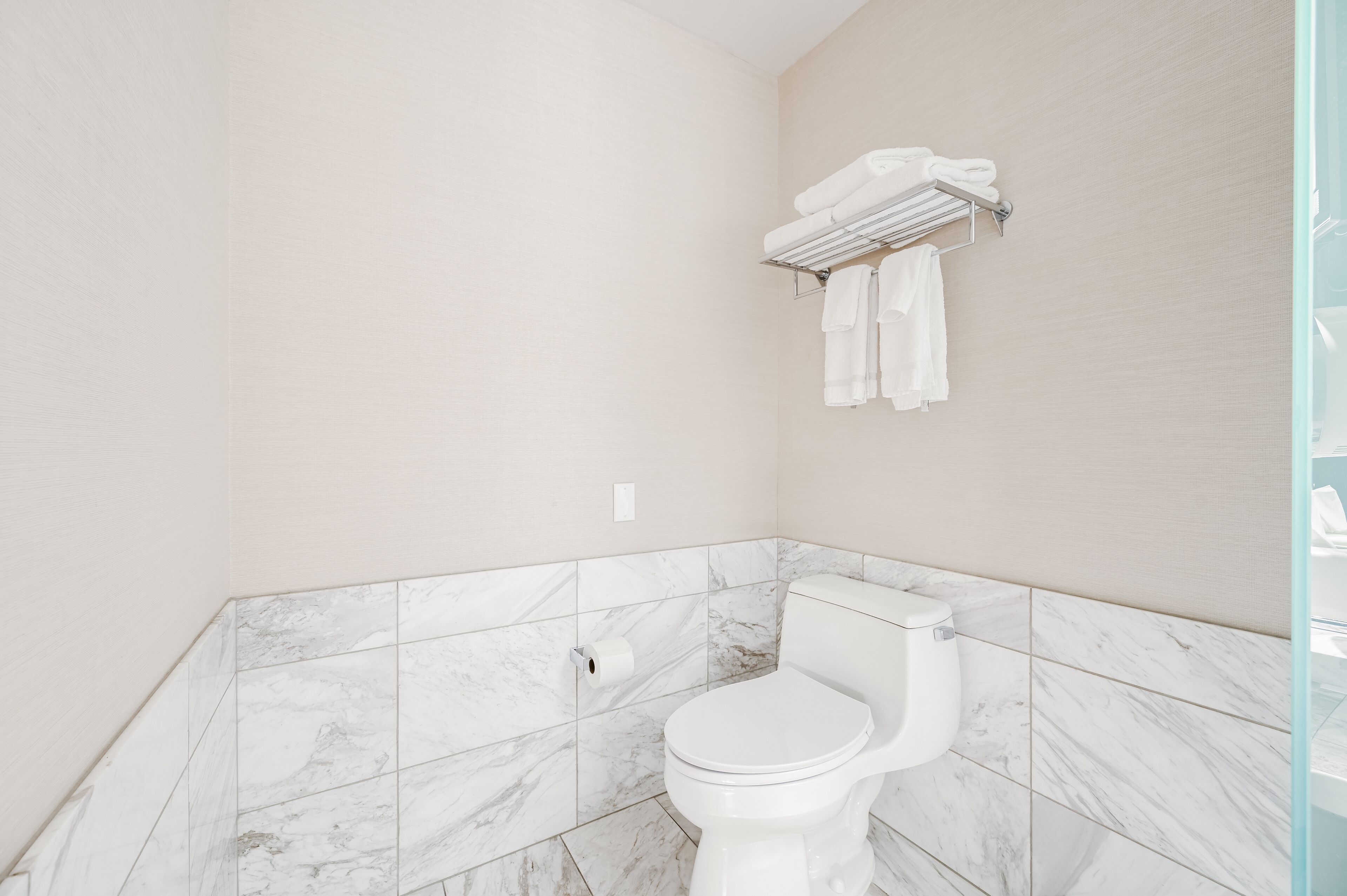 Palms Place by Strip View Suites