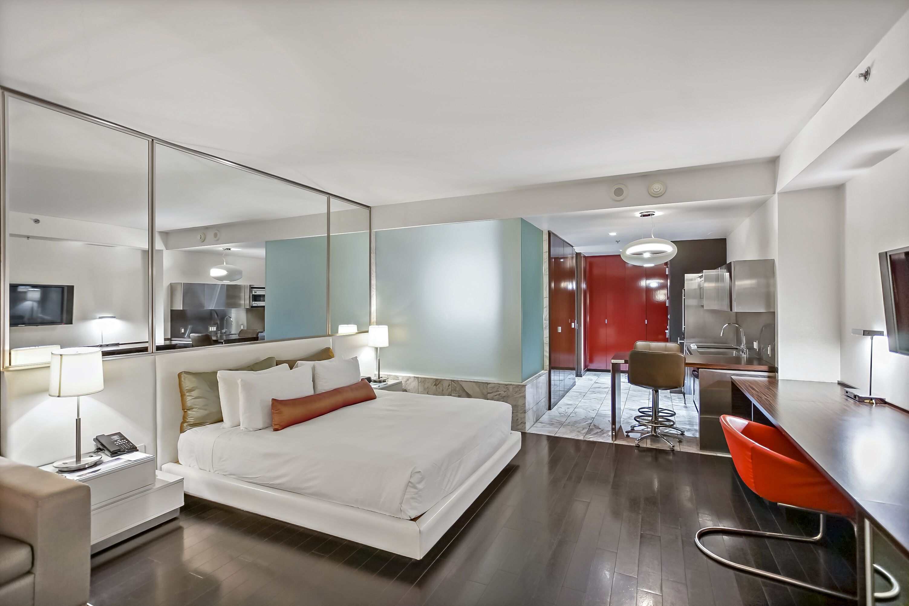 Palms Place by Strip View Suites