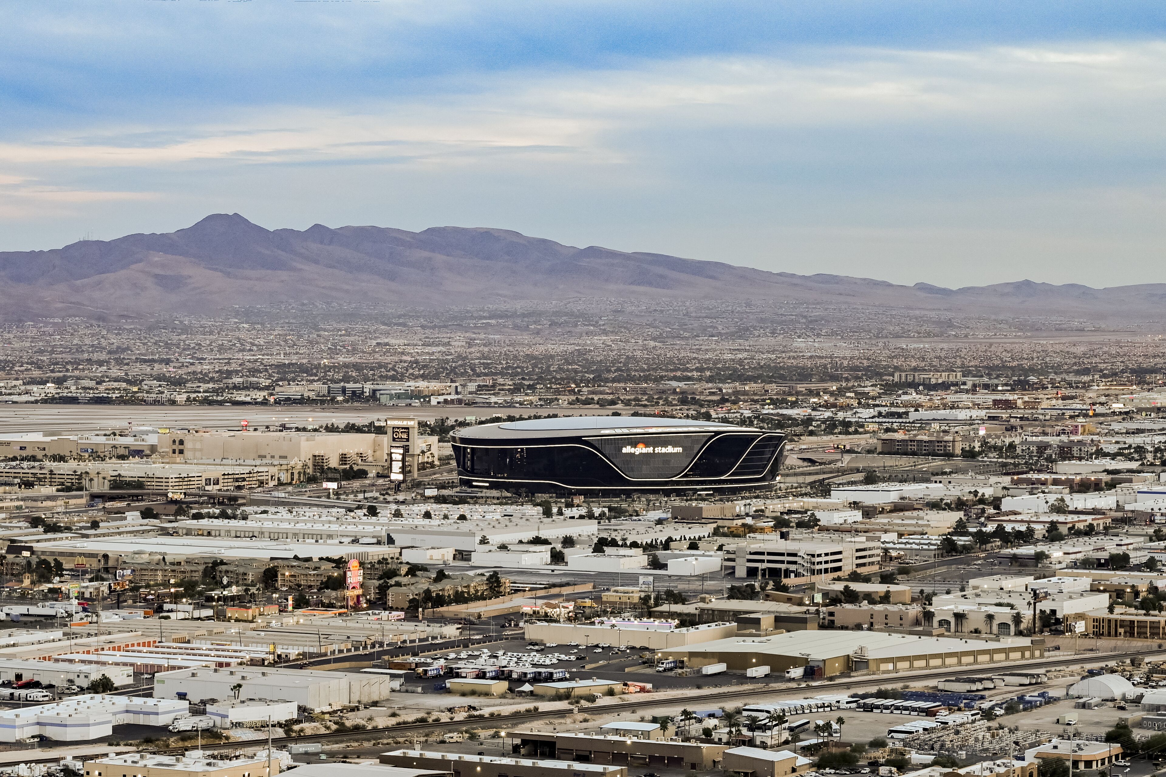Palms Place by Strip View Suites