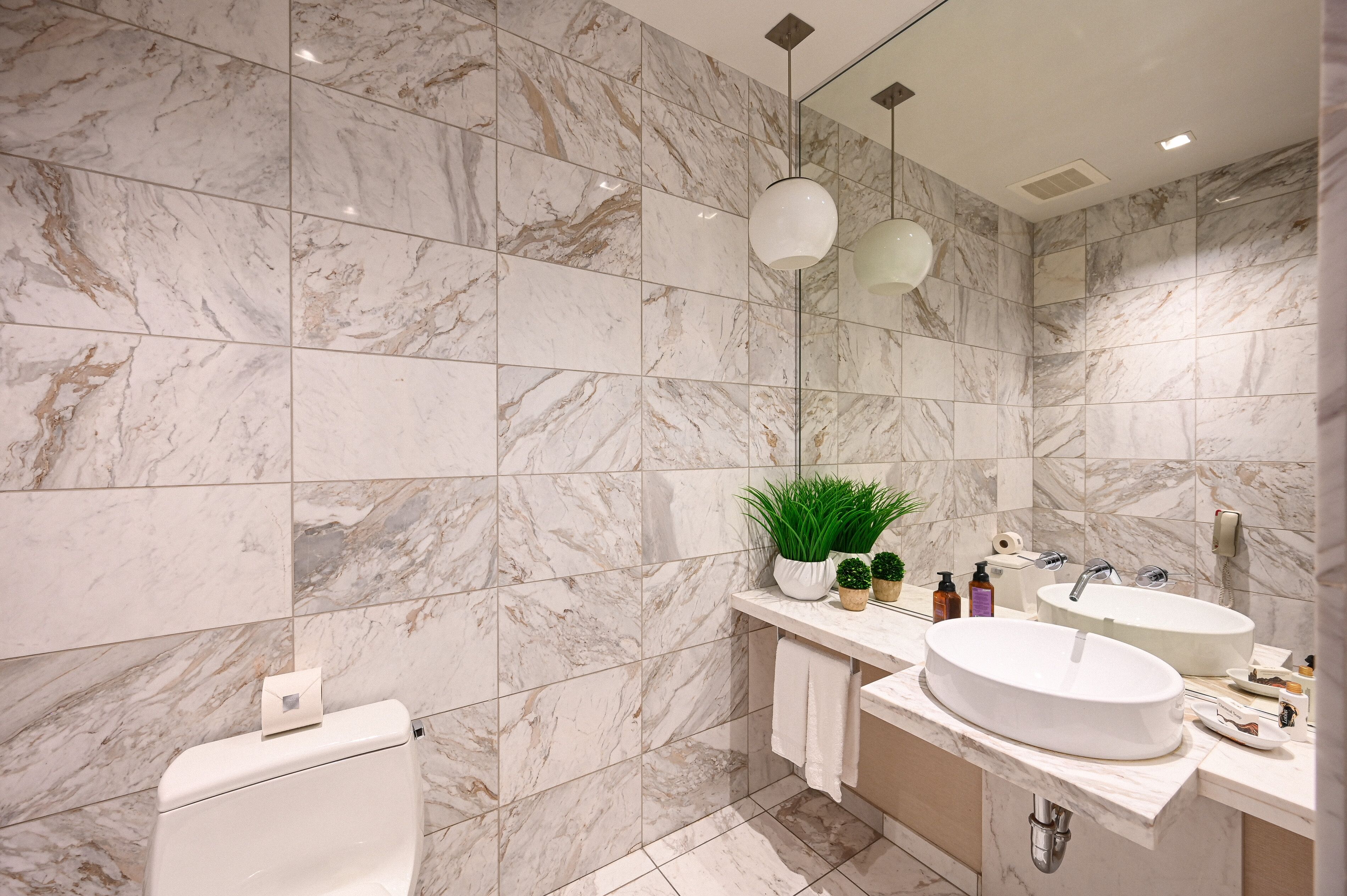 Palms Place by Strip View Suites