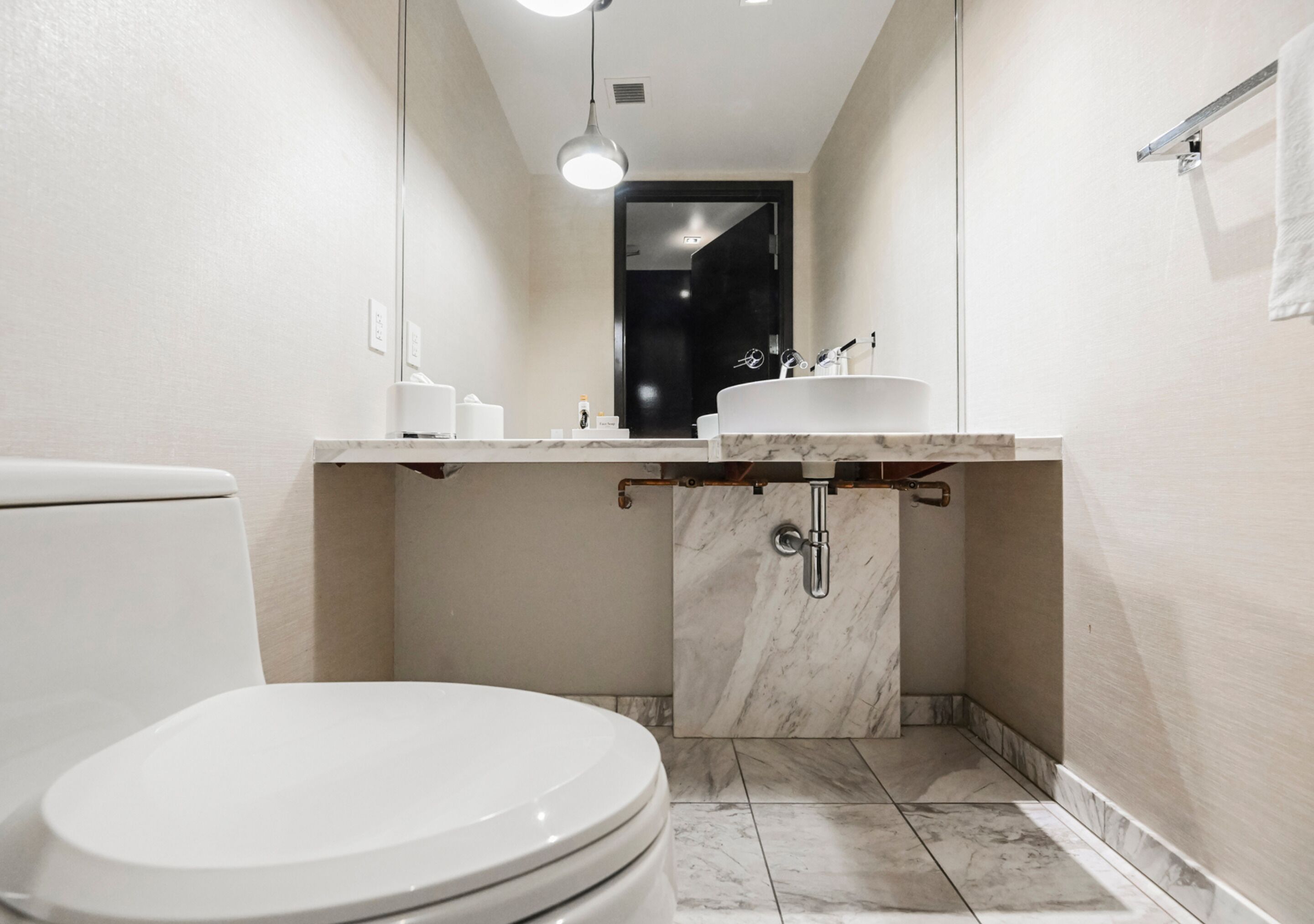 Palms Place by Strip View Suites