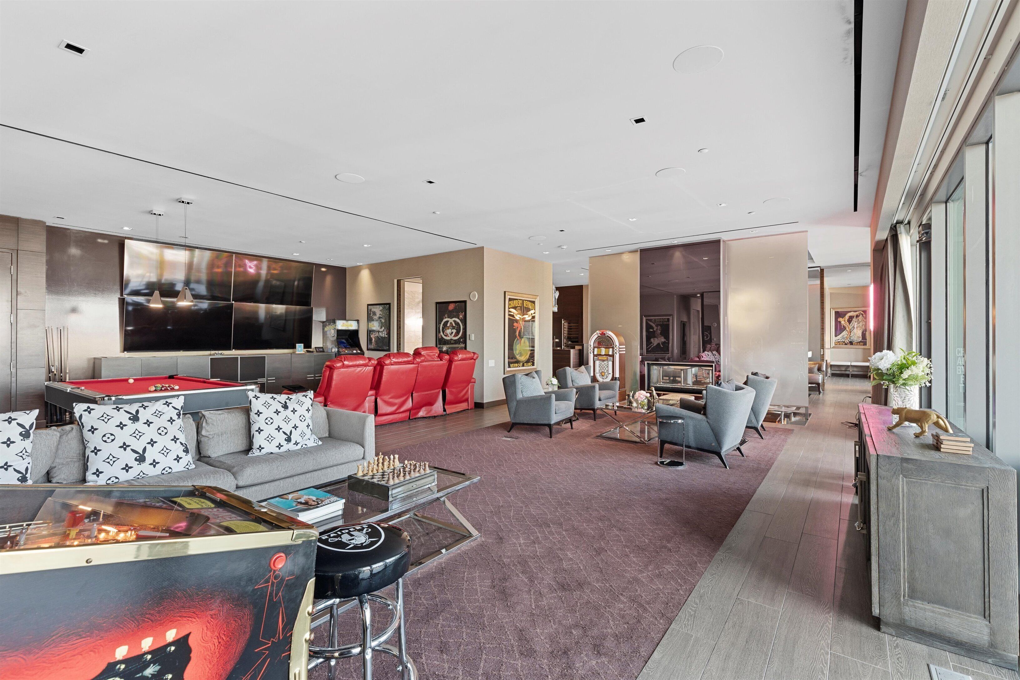 Palms Place by Strip View Suites