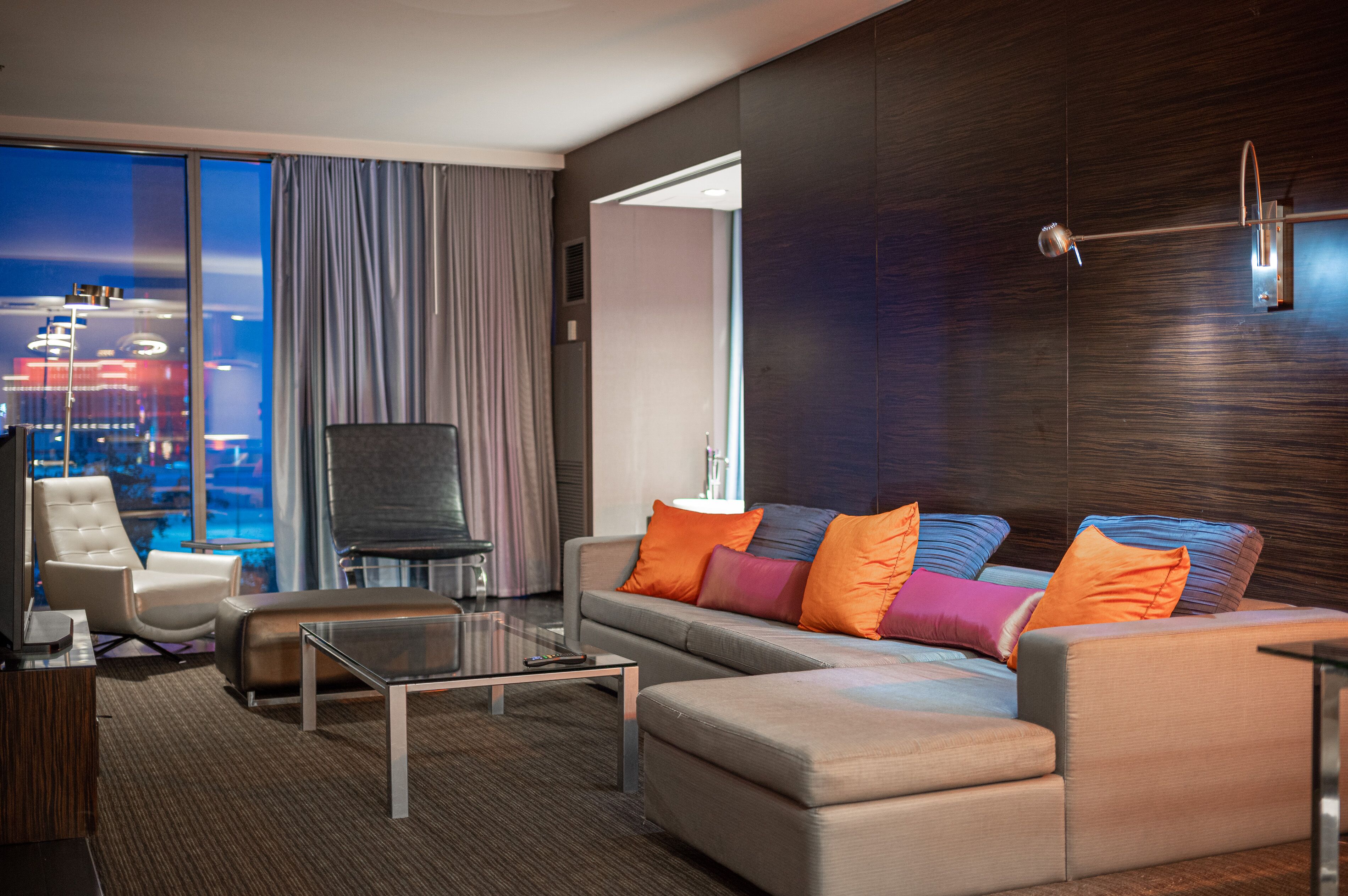 Palms Place by Strip View Suites