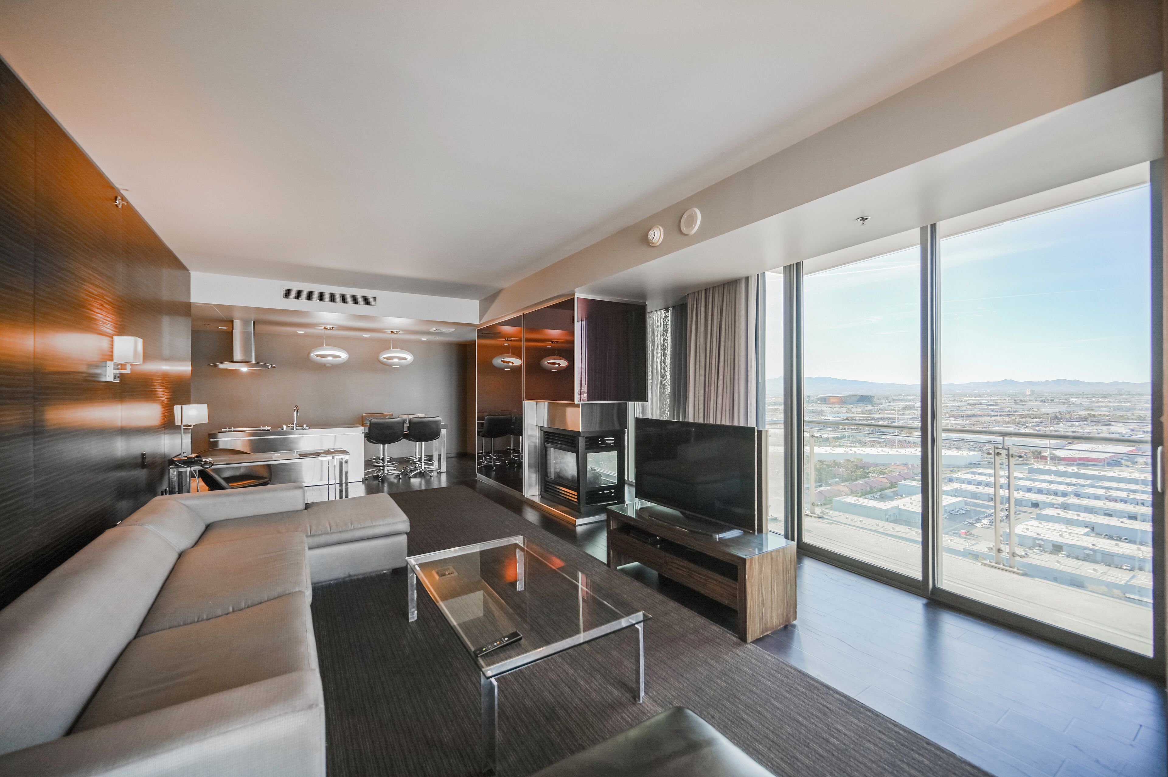 Palms Place by Strip View Suites