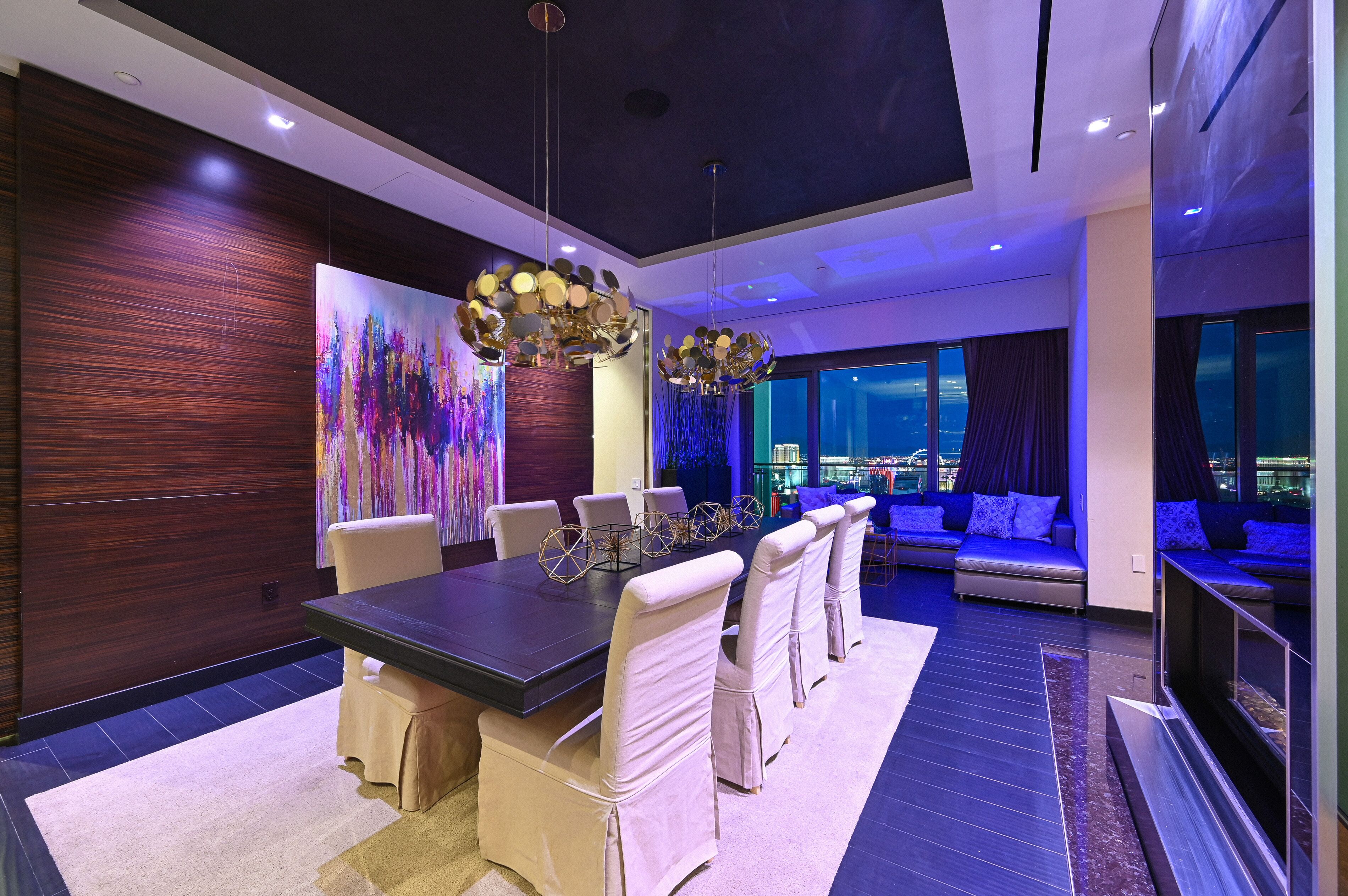Palms Place by Strip View Suites