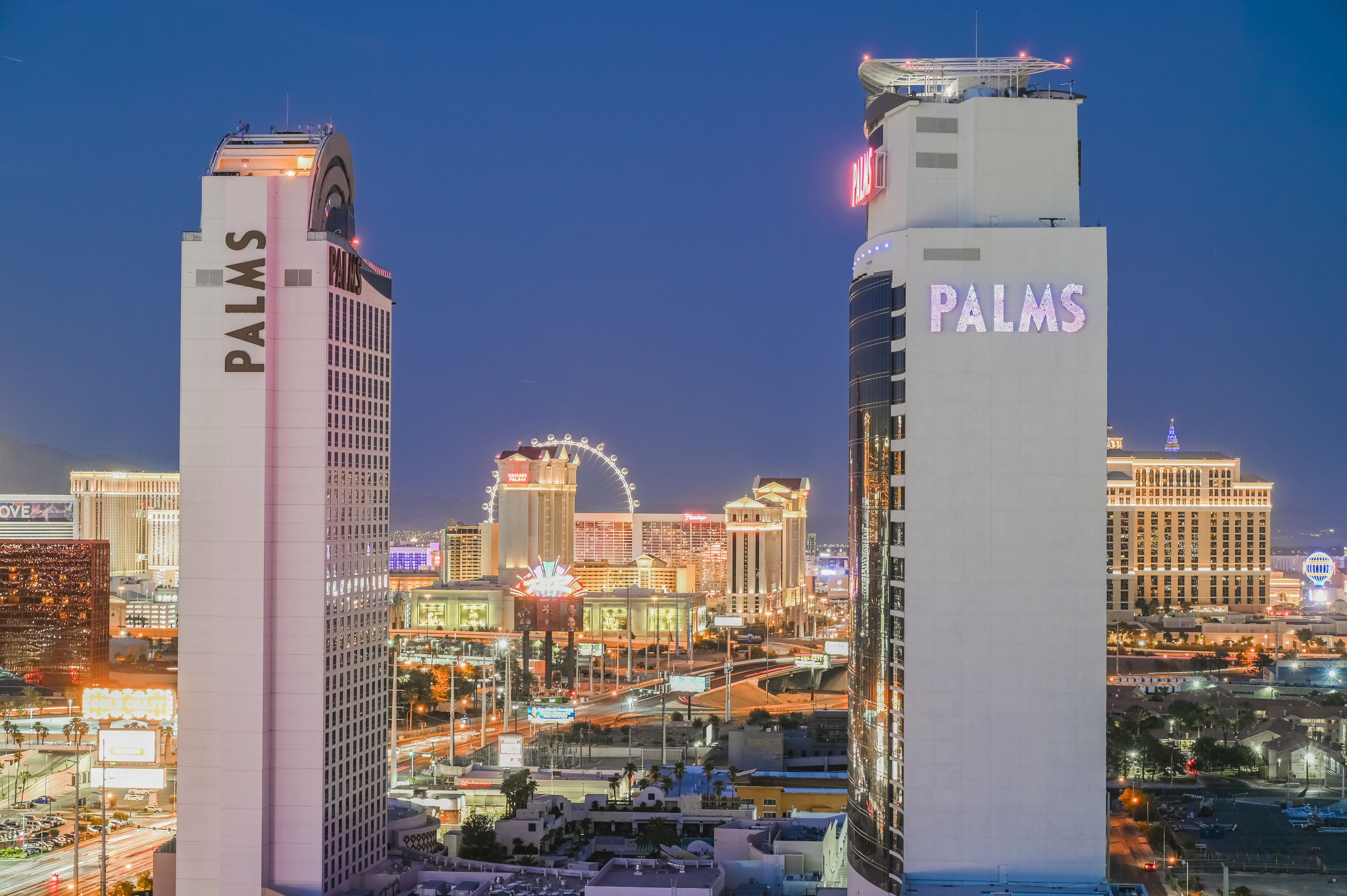 Palms Place by Strip View Suites