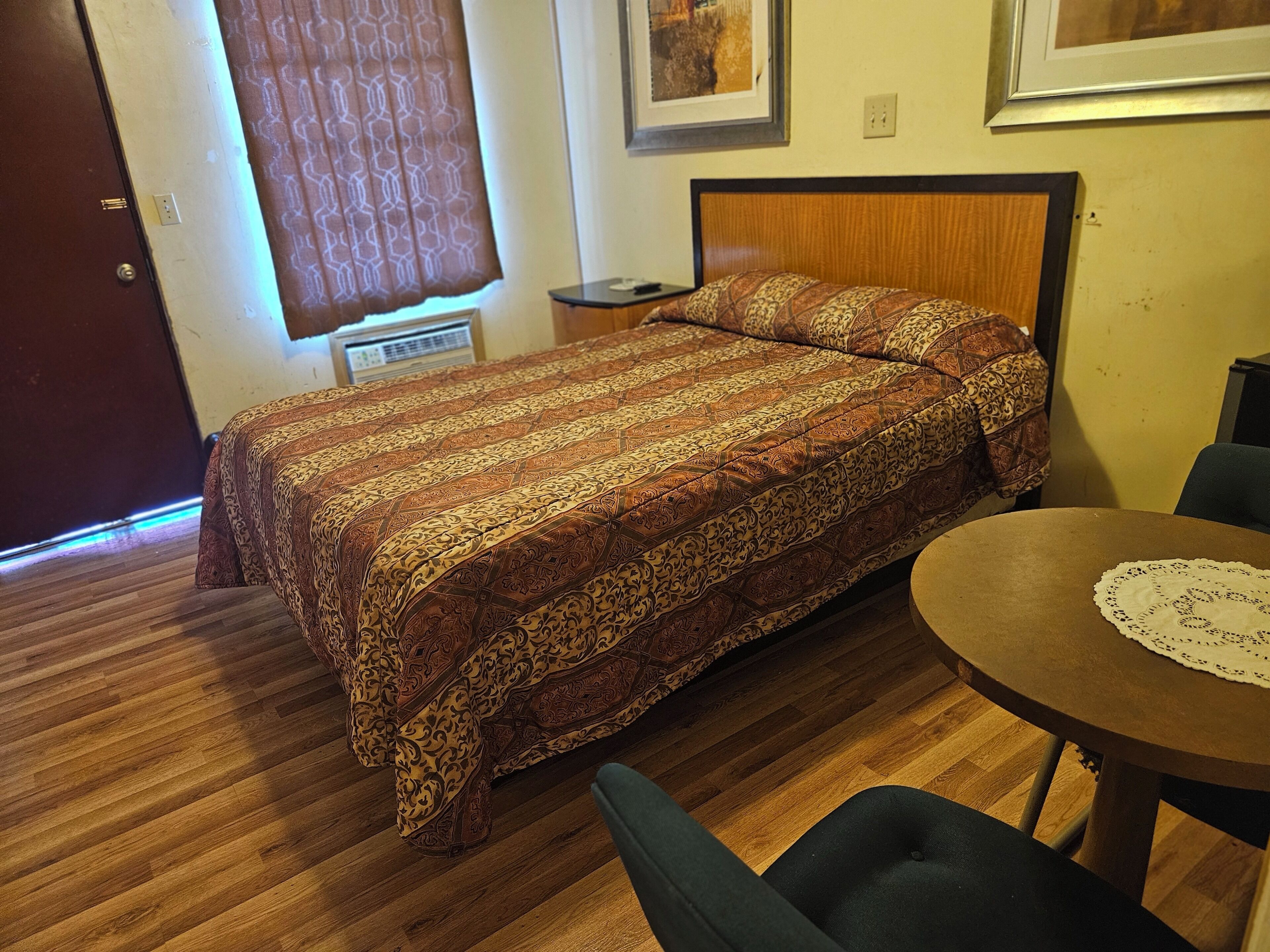 Branding Iron Motel