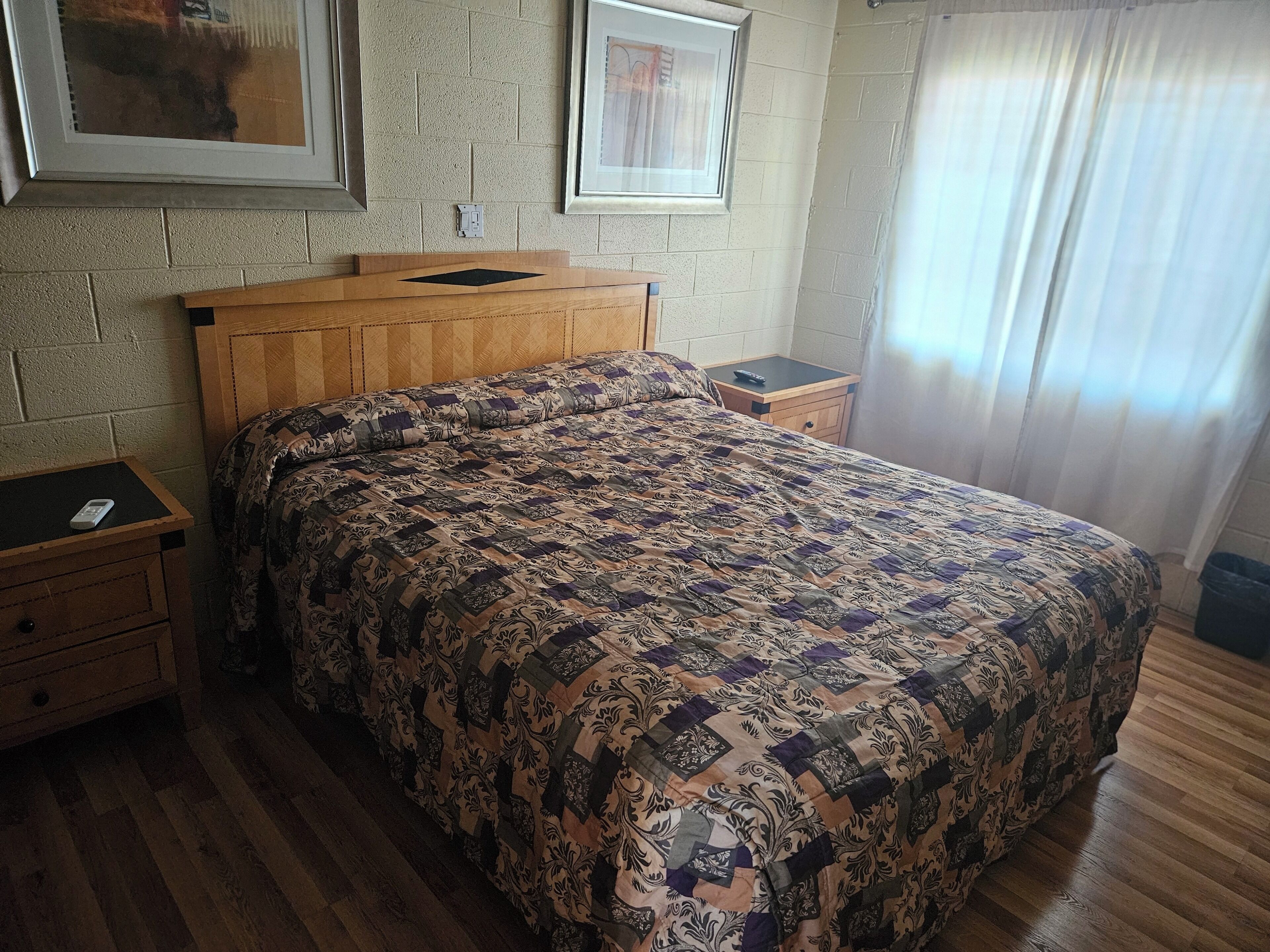 Branding Iron Motel