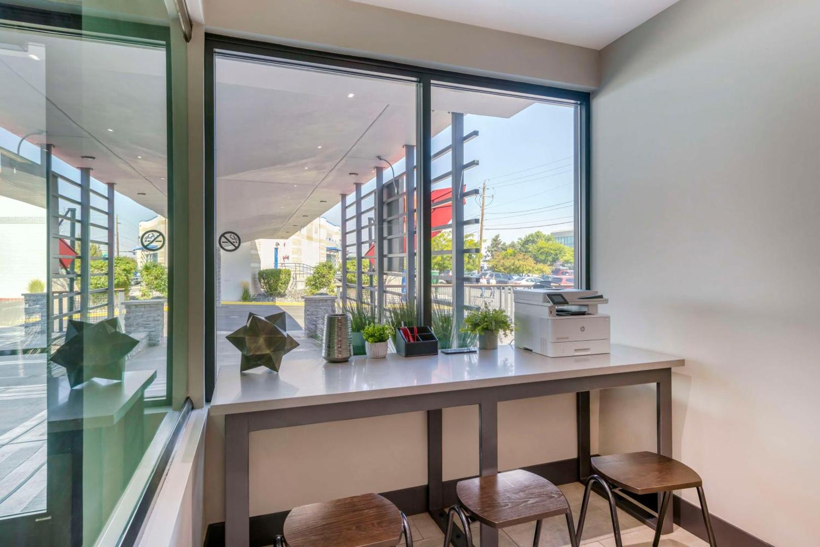 Aiden by Best Western South Reno