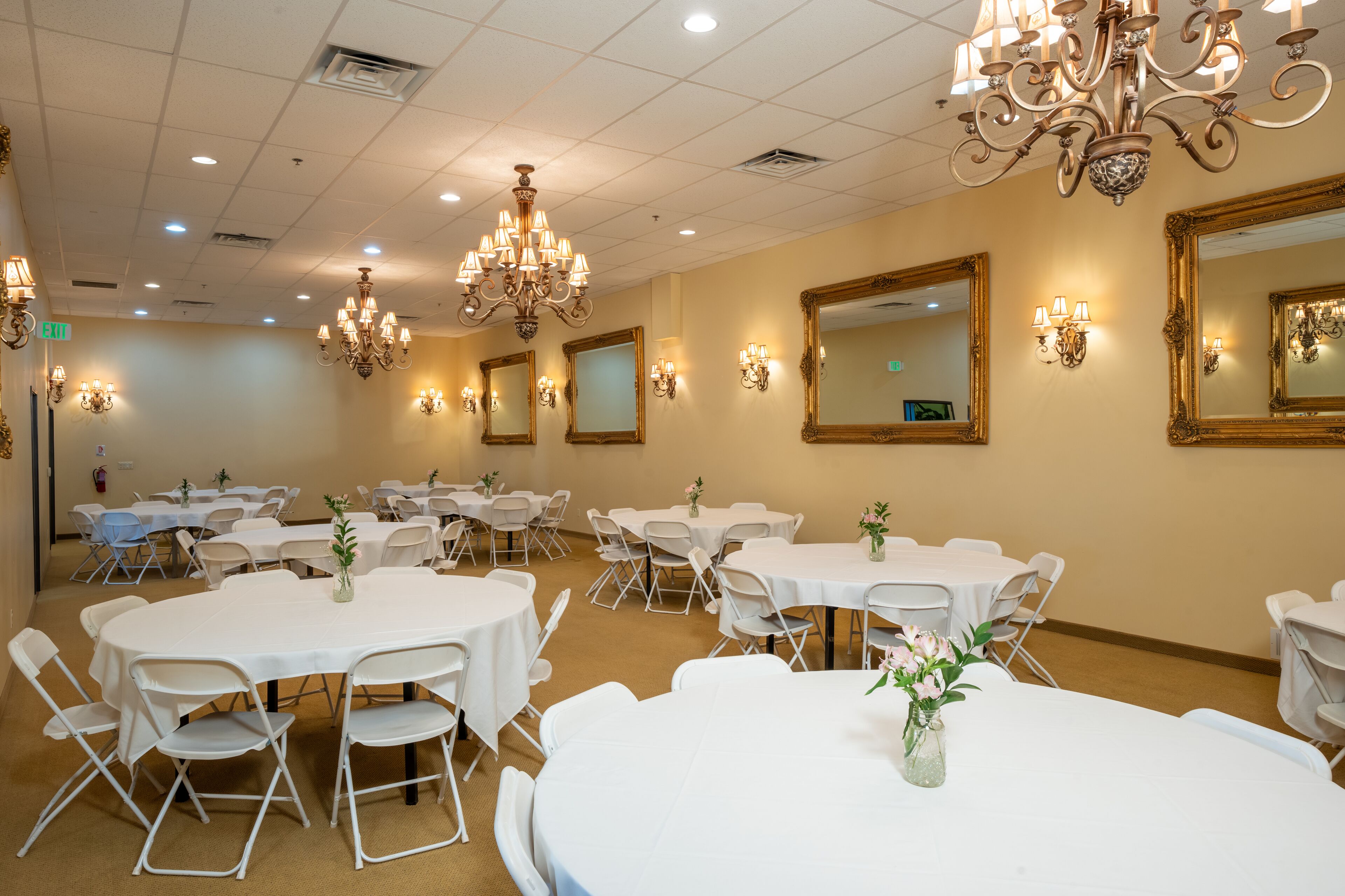 Silverland Inn & Suite